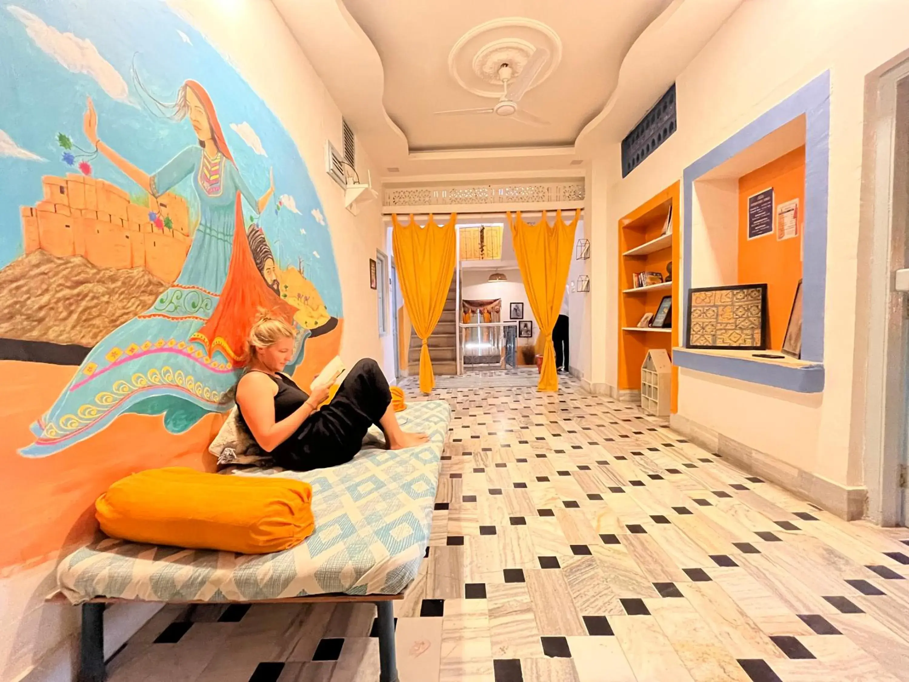 Lobby or reception in Jaisalmer Hostel Crowd Lobby or reception in Jaisalmer Hostel Crowd