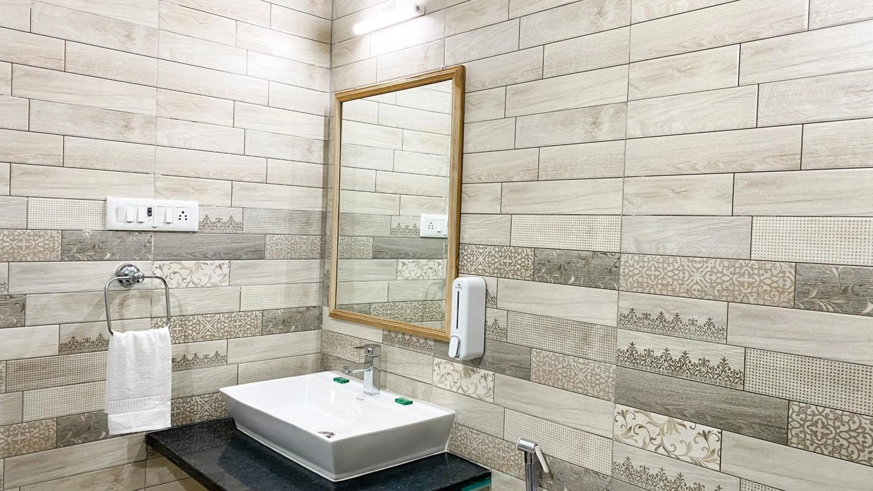 Bathroom in Jaisalmer Hostel Crowd