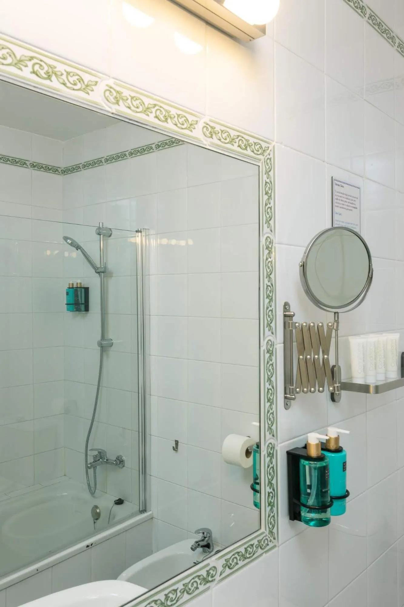 Bathroom in Apartamentos Los Cantaros