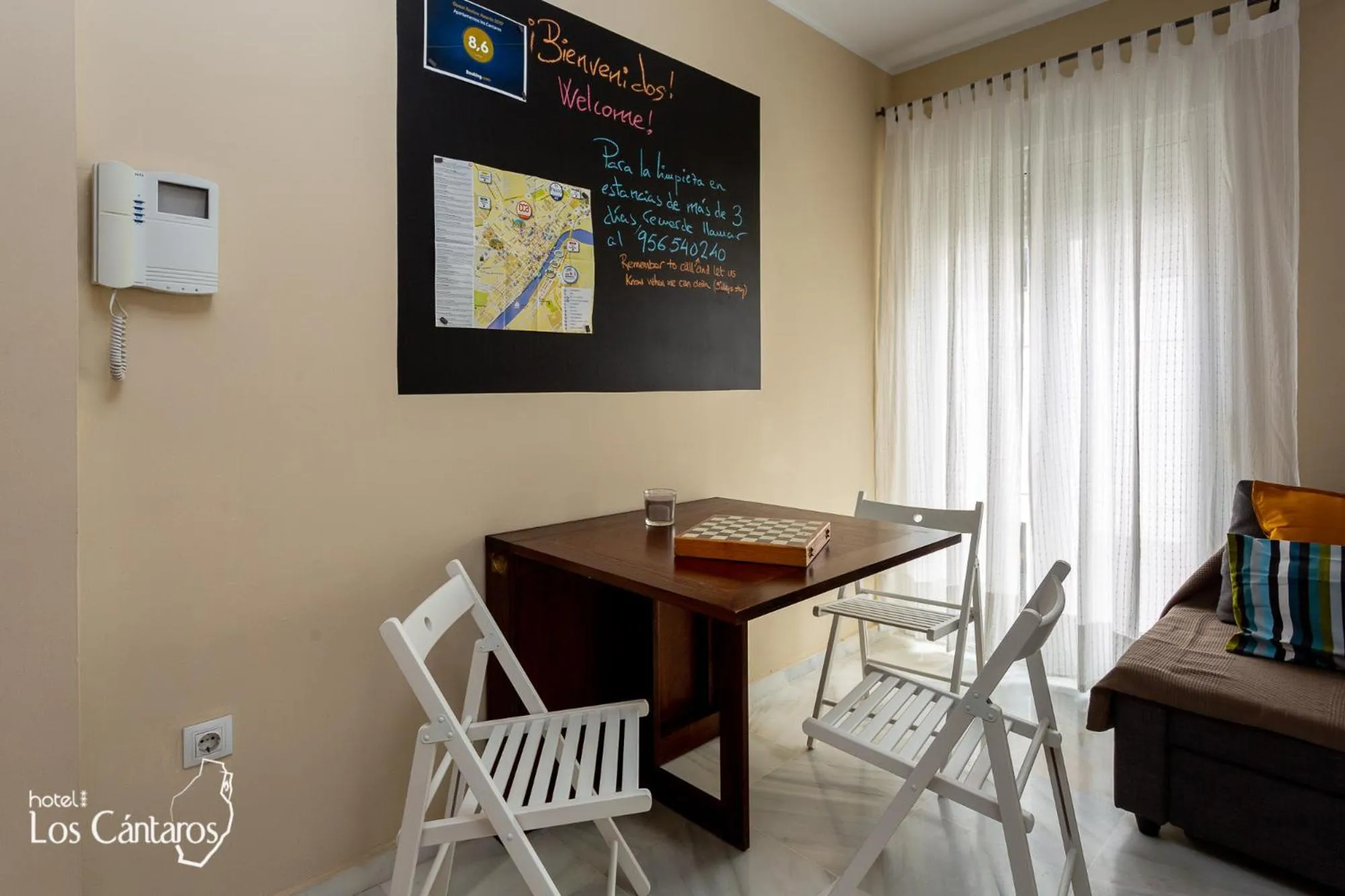 Seating area in Apartamentos Los Cantaros
