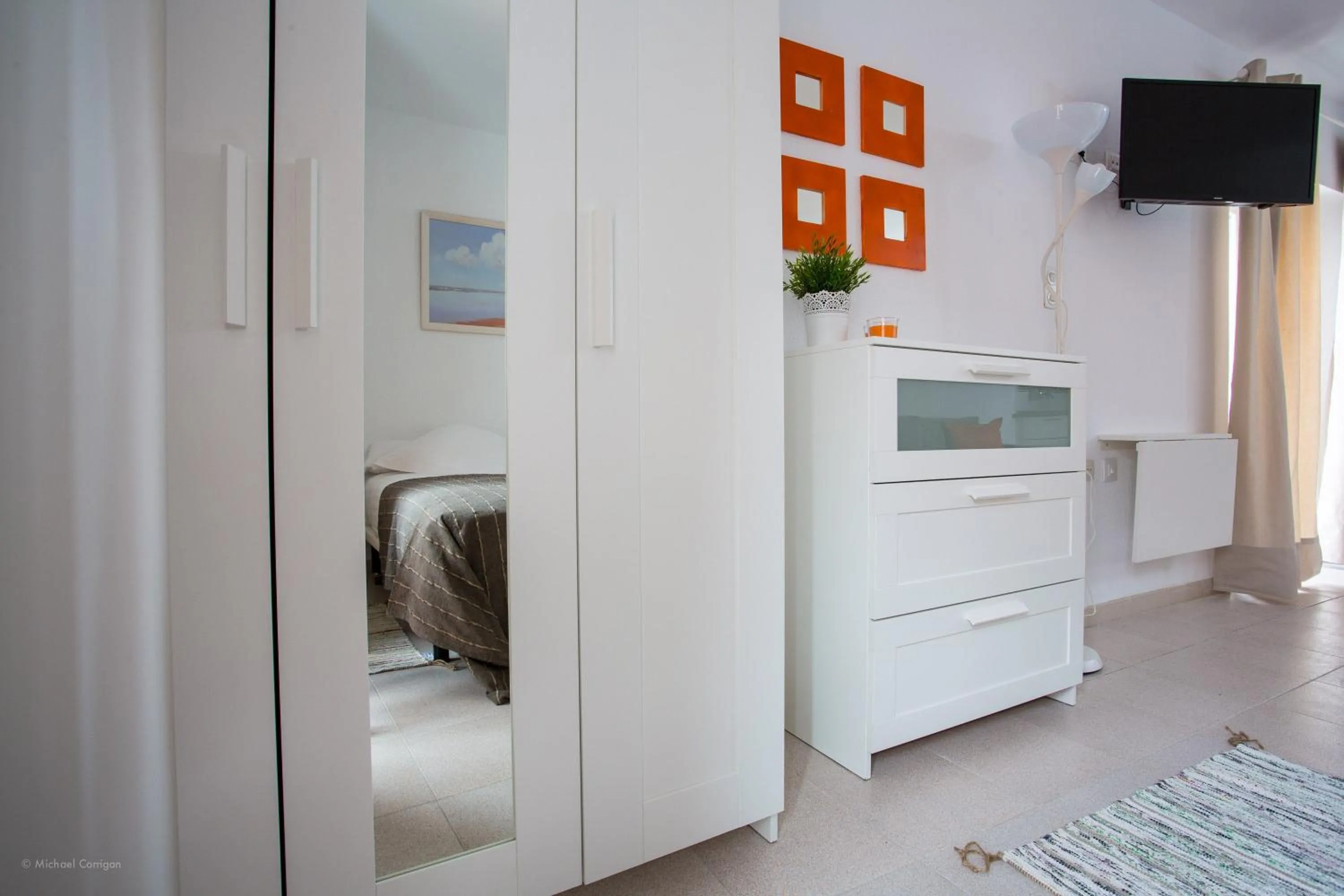 Bedroom, Bed in Apartamentos Los Cantaros