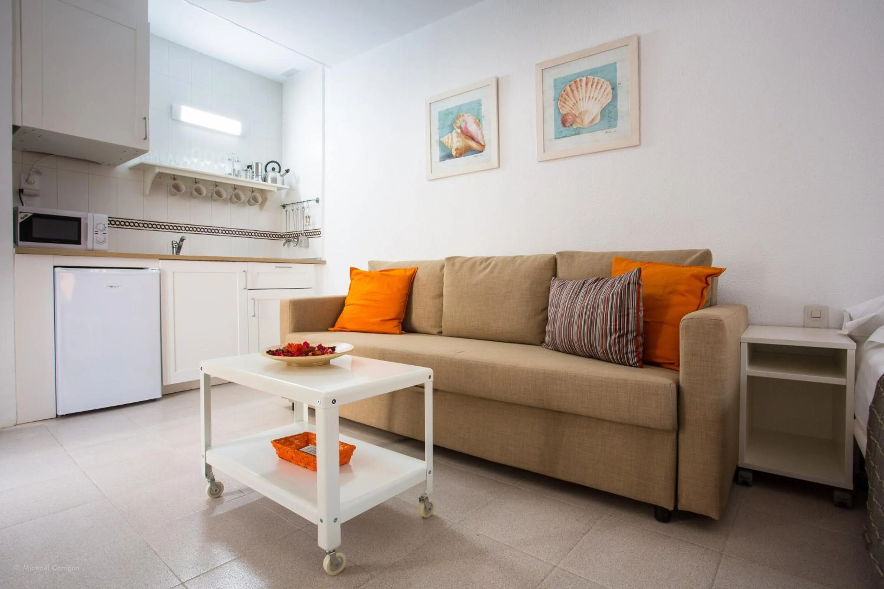 Kitchen or kitchenette in Apartamentos Los Cantaros