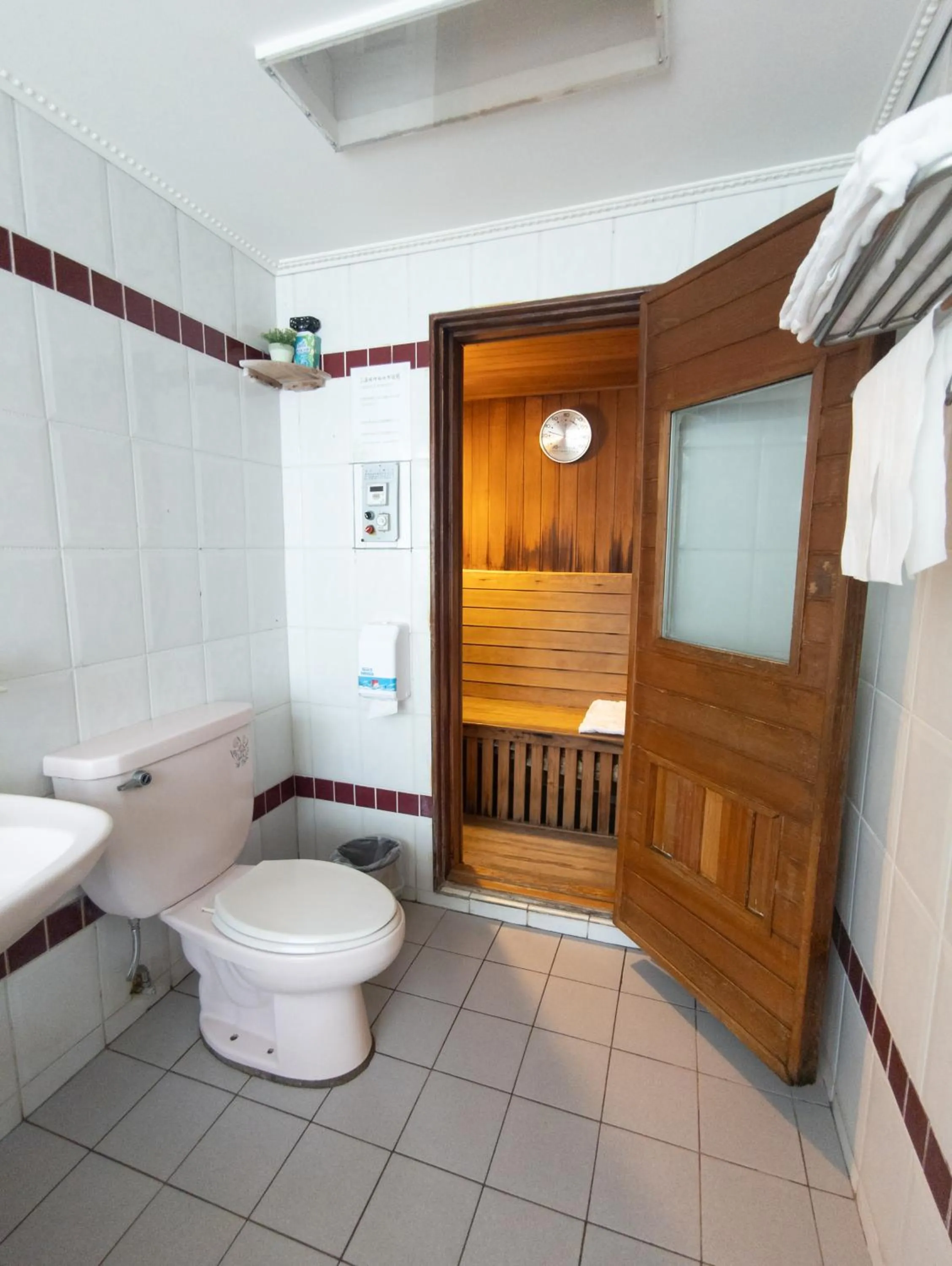 Beethoven Express Hotel