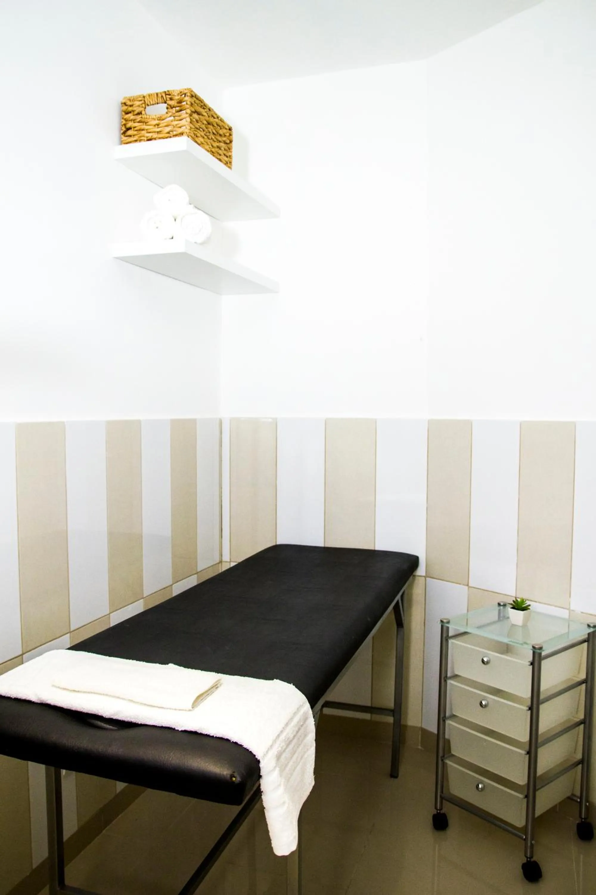 Massage in Let Sun Hotel Boutique