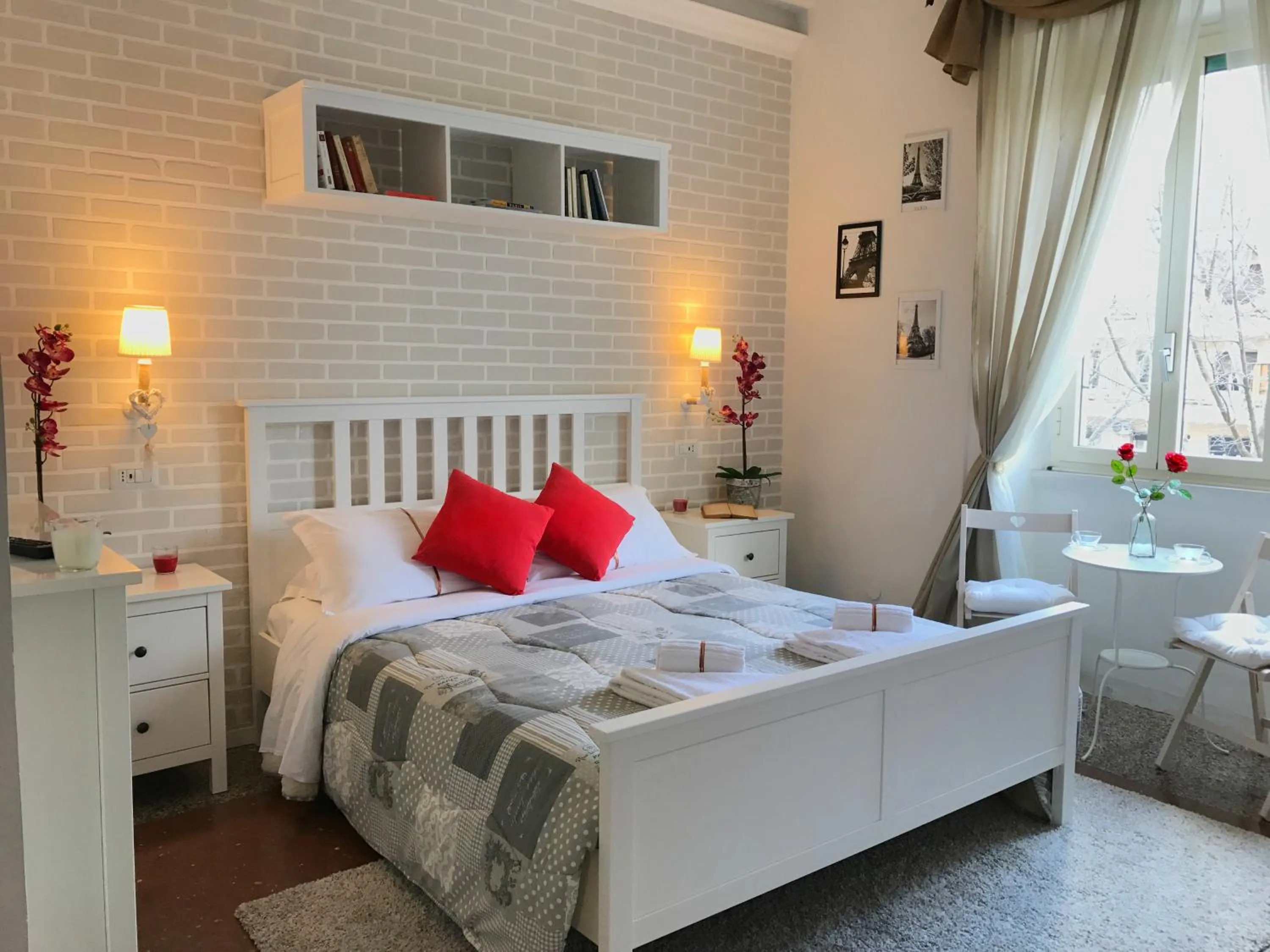 Bed in Moonlight Inn Guesthouse