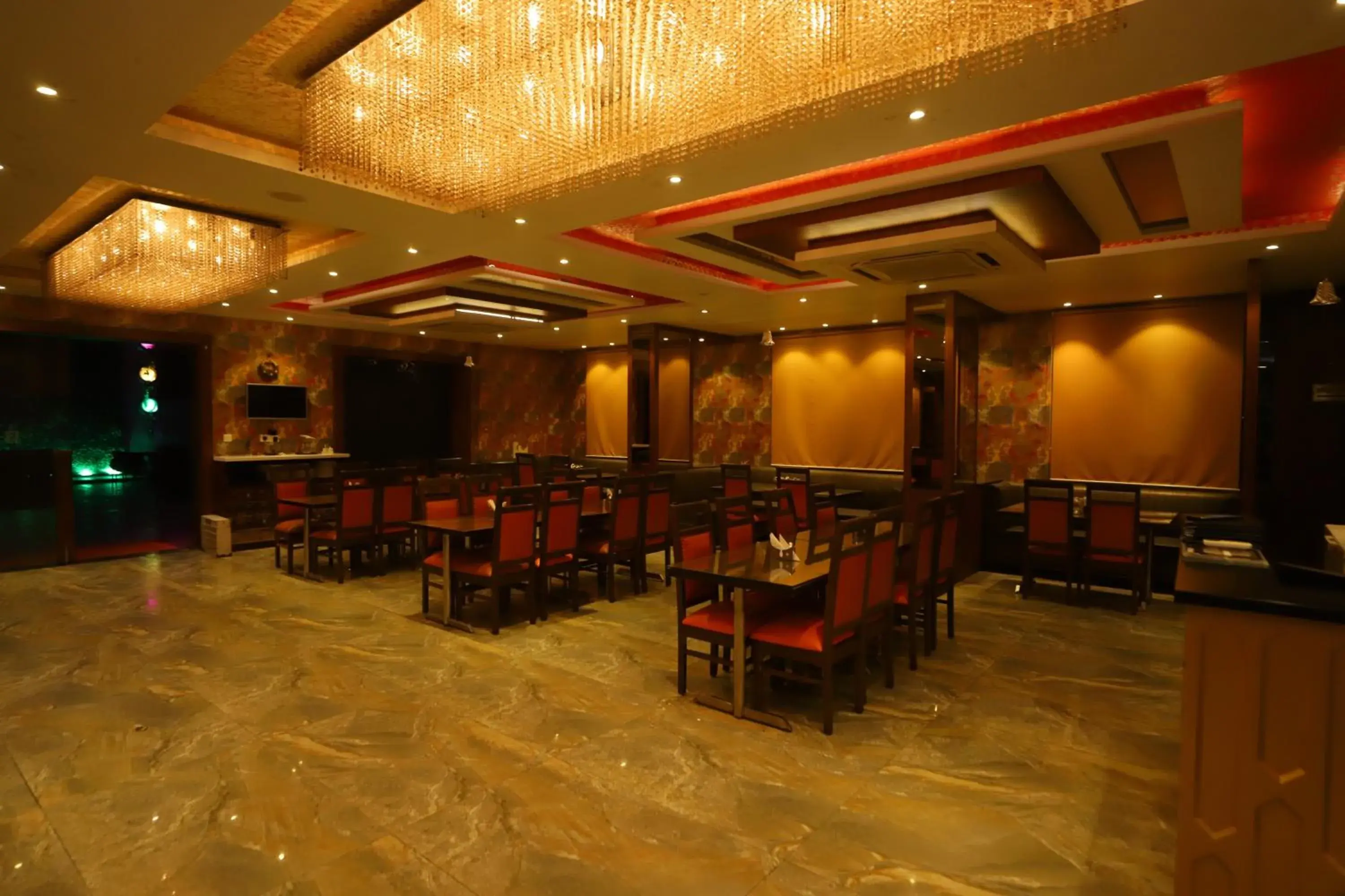 Restaurant/places to eat in JM Vistaraa Restaurant/places to eat in JM Vistaraa