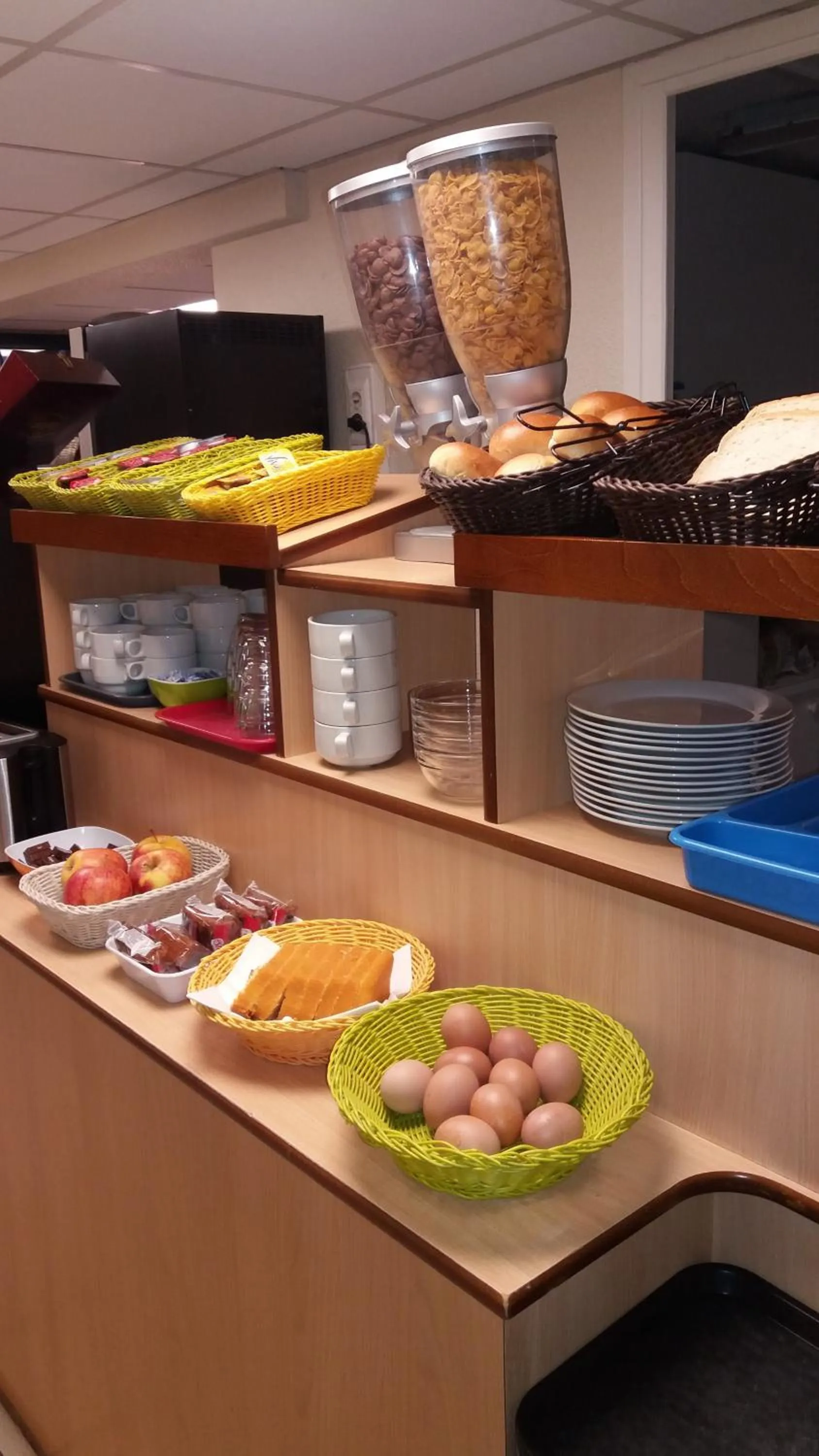 Continental breakfast in Premiere Classe Liege / Luik