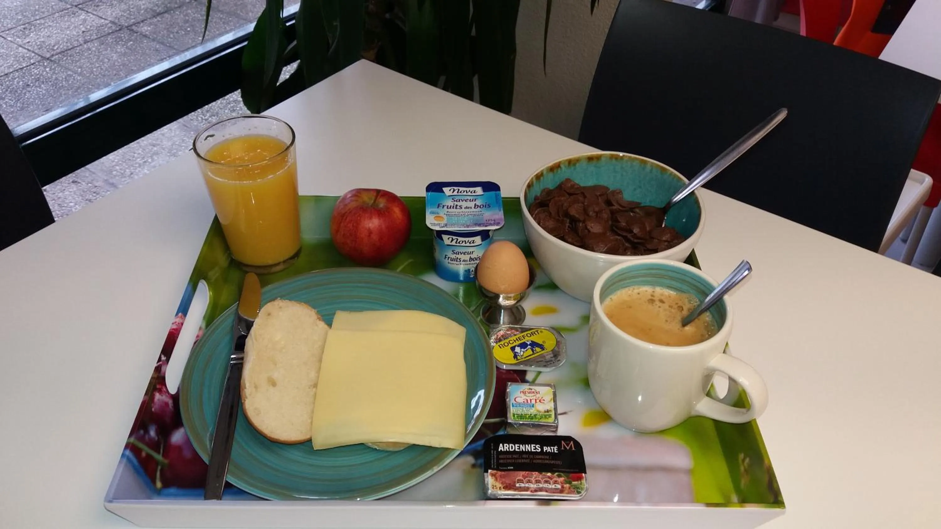 Breakfast in Premiere Classe Liege / Luik