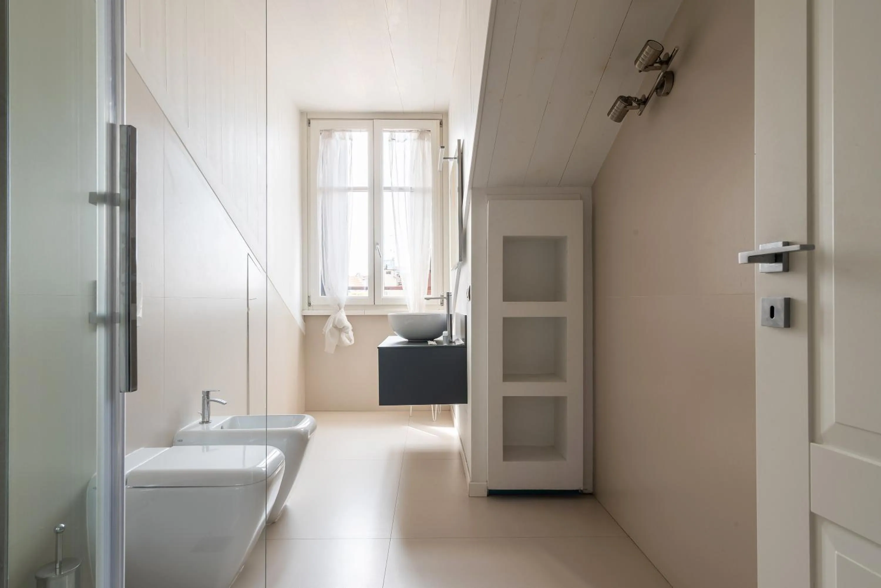 easyhomes - Brera Luxury Suites