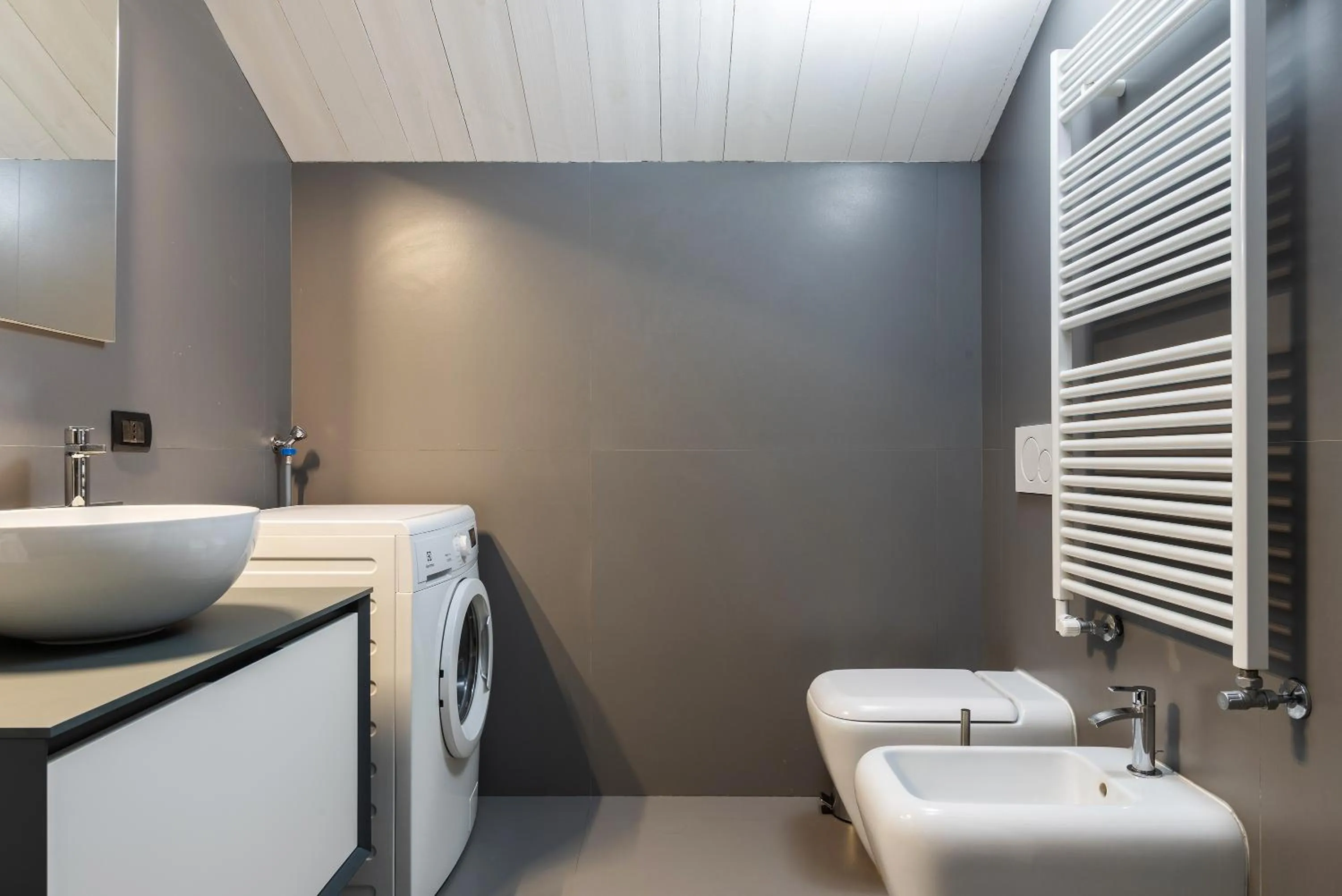 easyhomes - Brera Luxury Suites