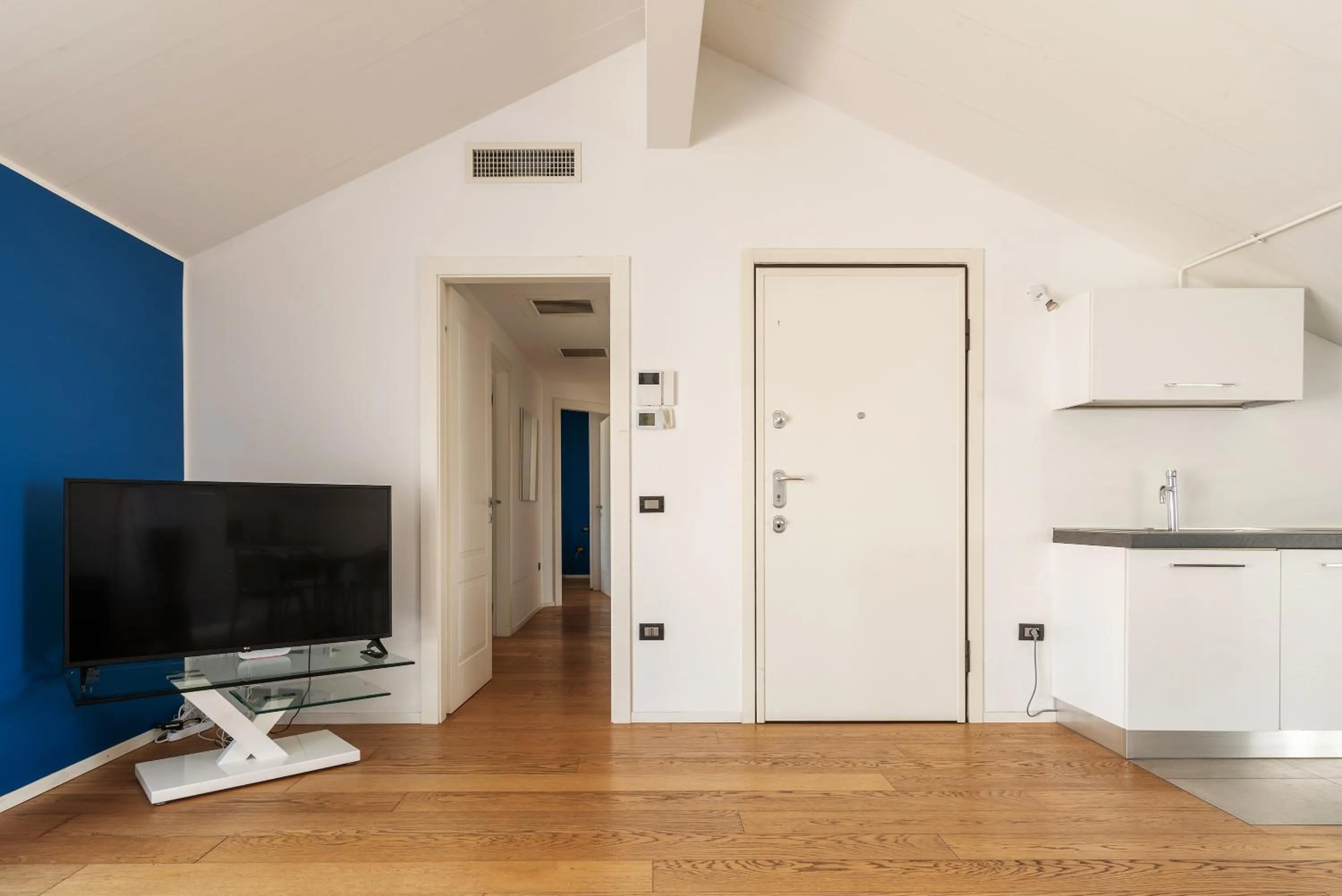 easyhomes - Brera Luxury Suites