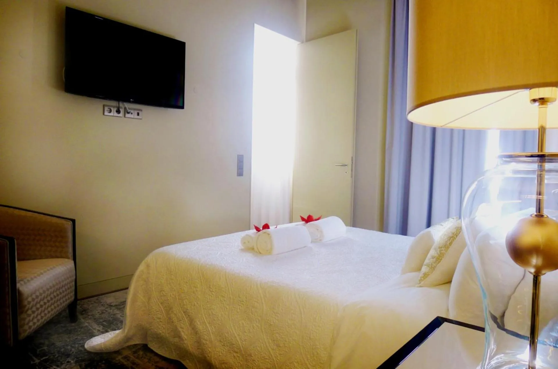 Bedroom, Bed in Lisbon Finestay 8 Building Apartments