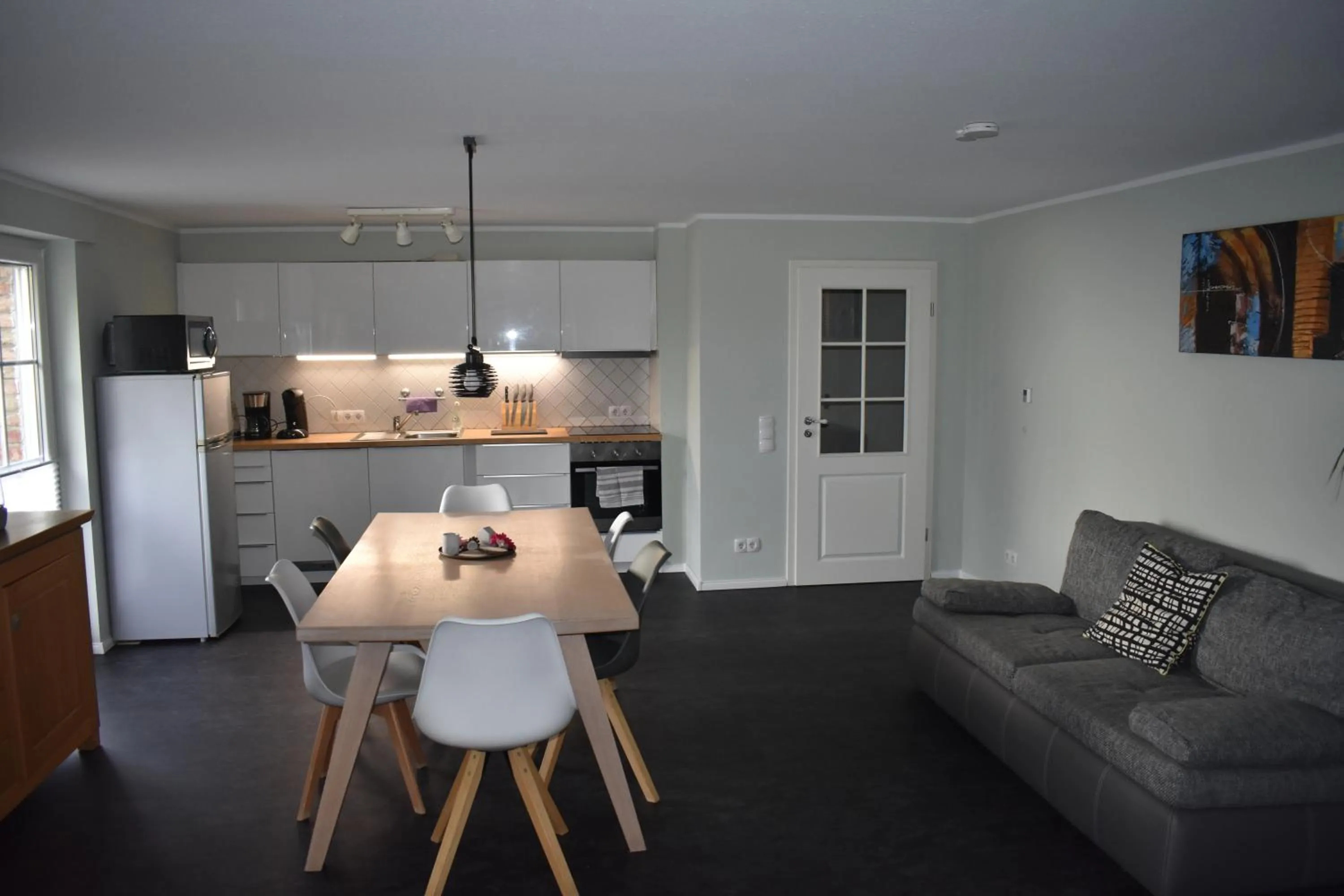 Kitchen or kitchenette in Ferienwohnung JaRa 1 mit Sauna