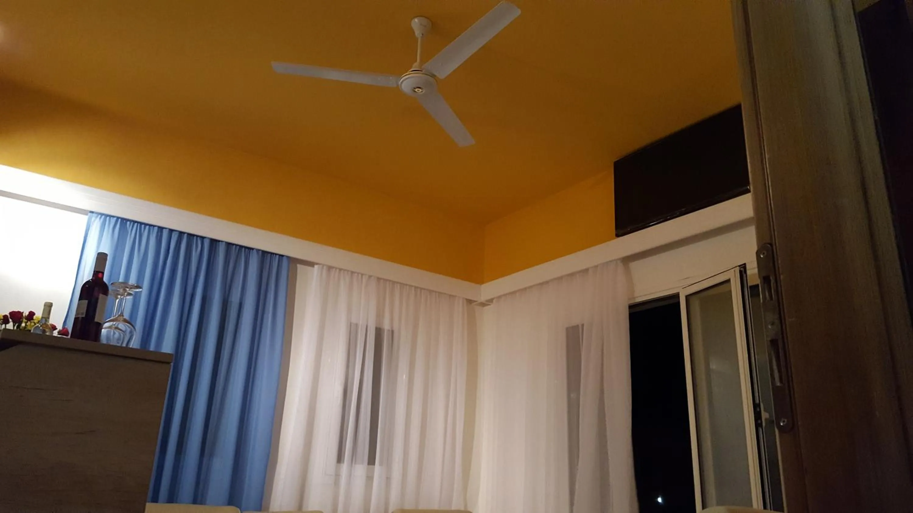 Lounge or bar in Varmy