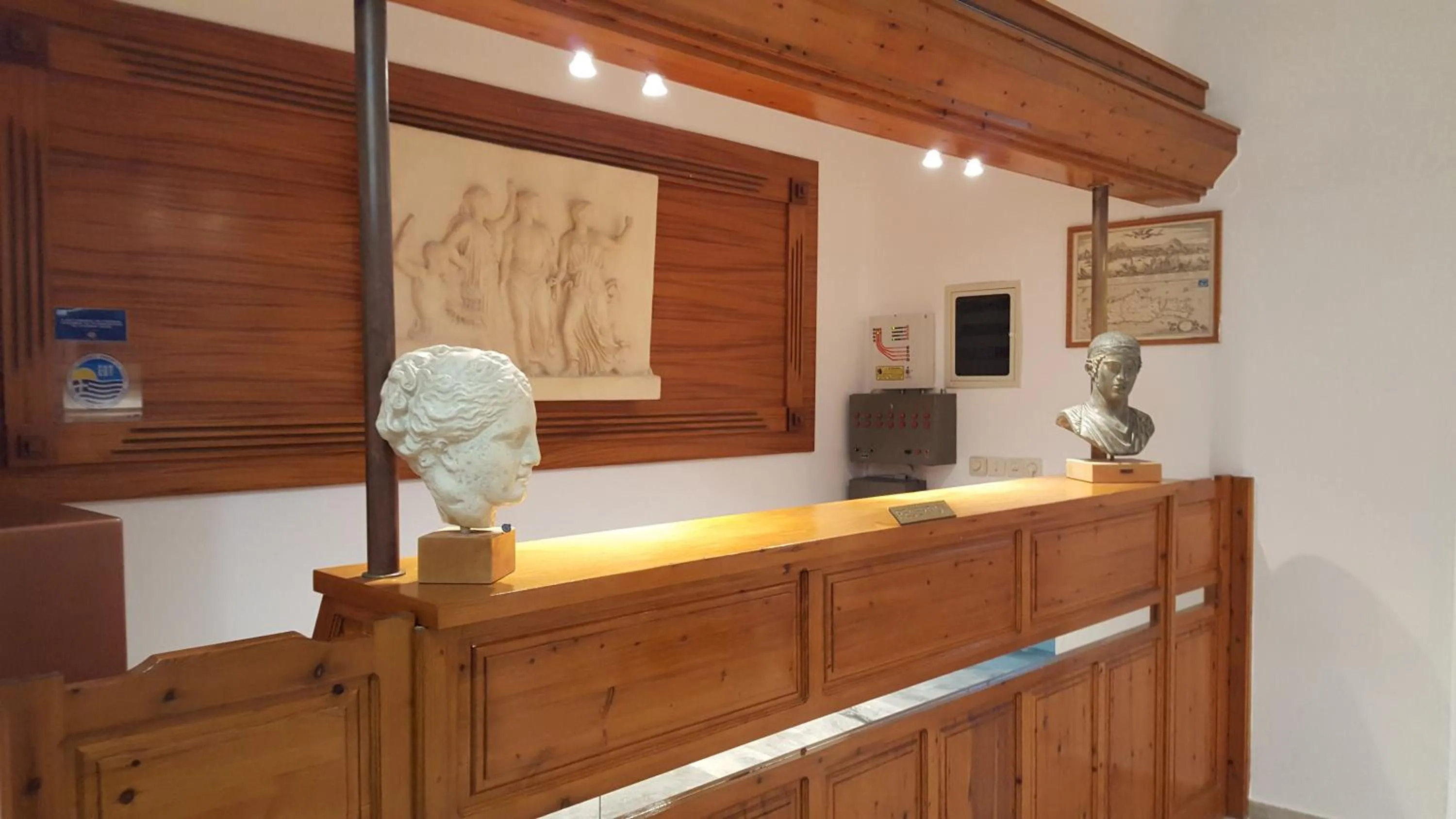 On-site shops in Varmy