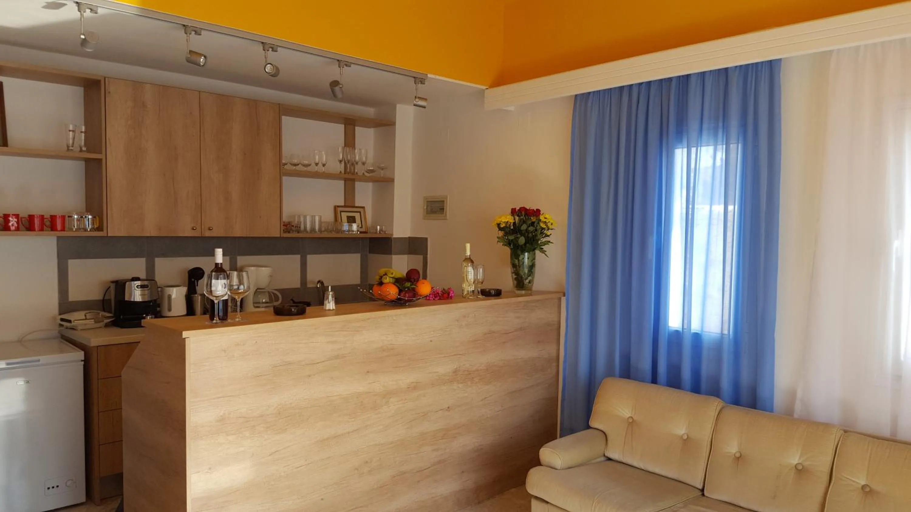 Communal lounge/ TV room in Varmy