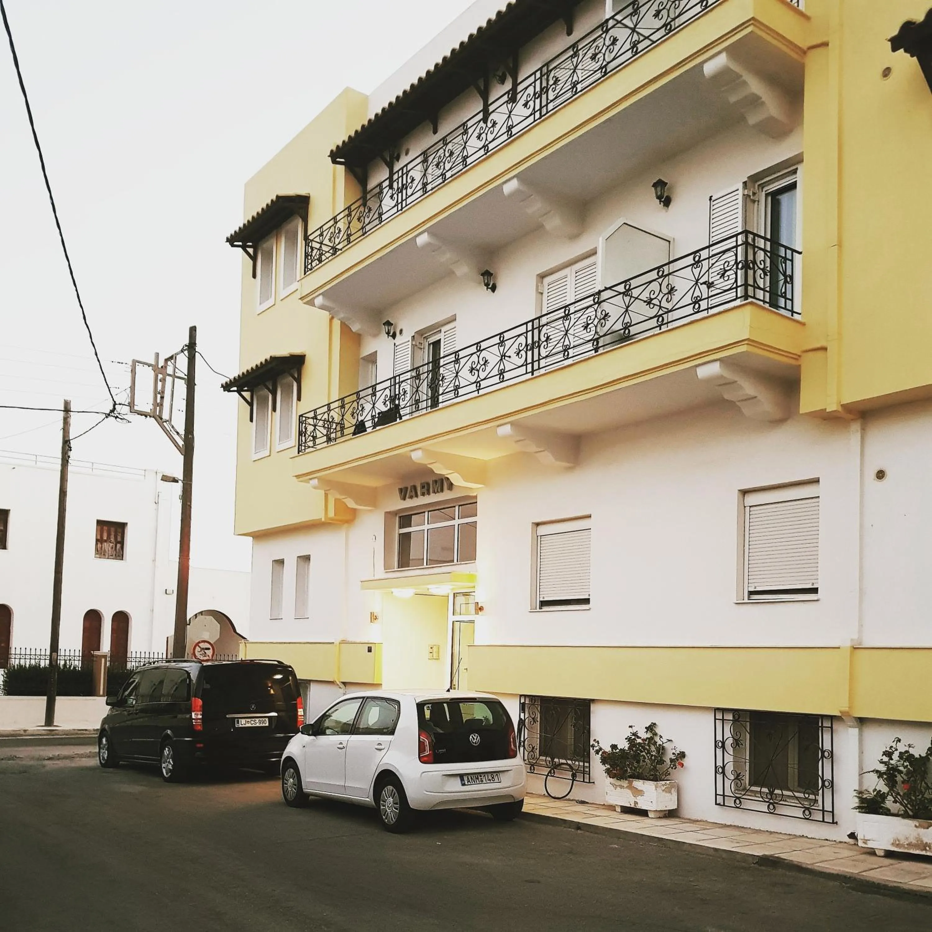 Property building in Varmy