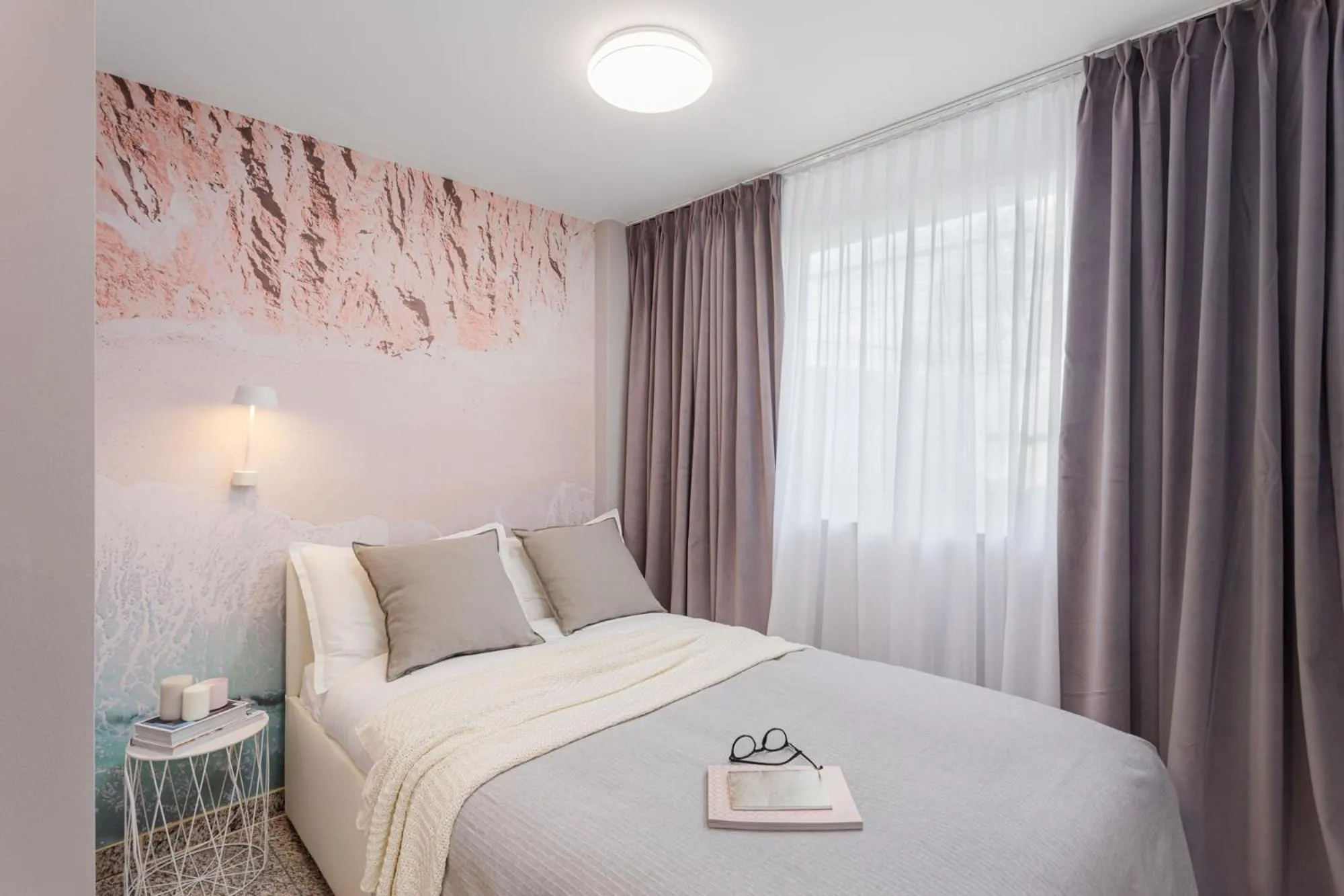 Photo of the whole room in VISIONAPARTMENTS Lucerne - contactless check-in