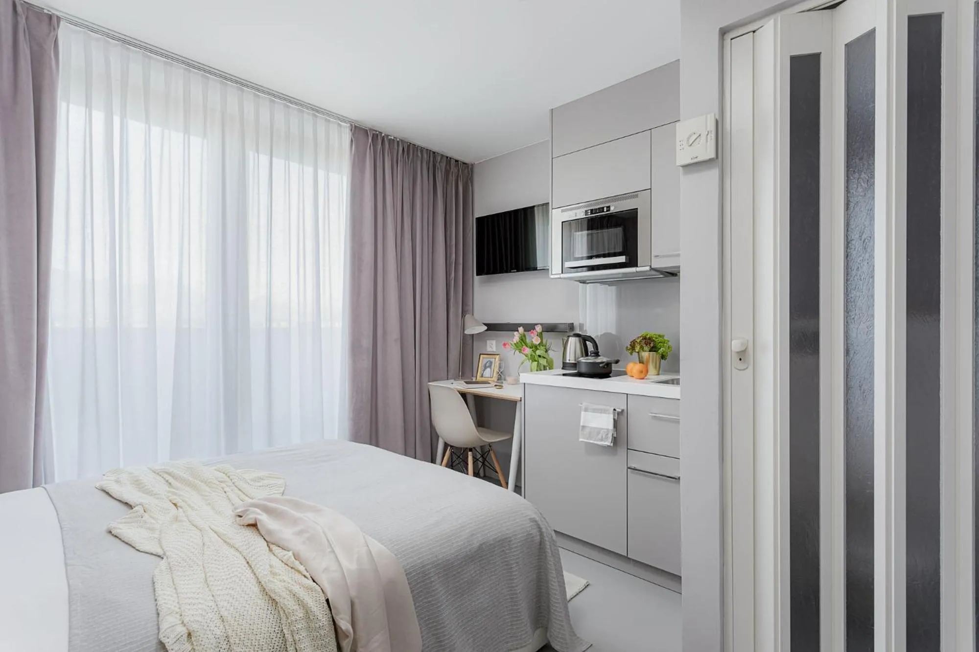 Kitchen or kitchenette in VISIONAPARTMENTS Lucerne - contactless check-in