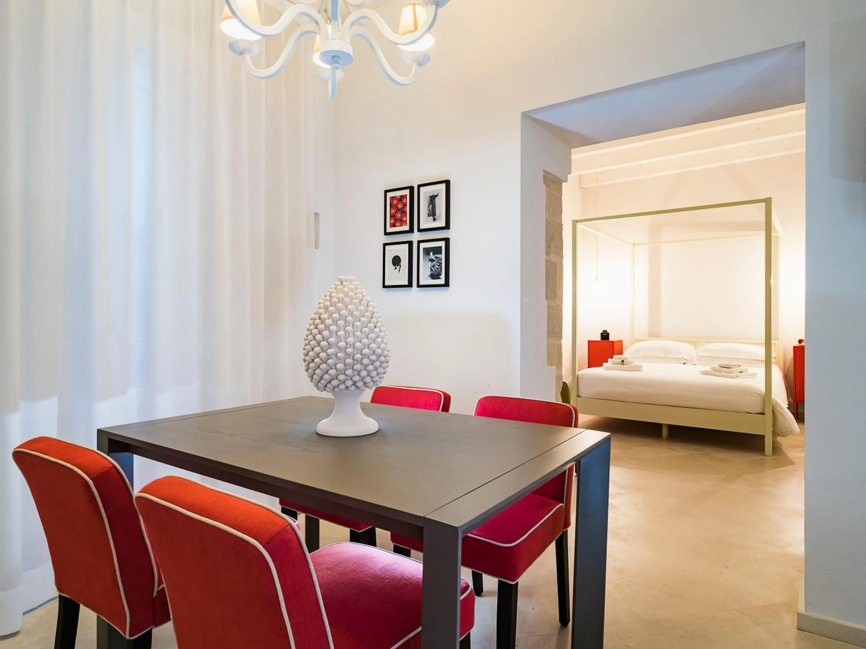 Dining area, Bed in Re Federico Boutique Hotel
