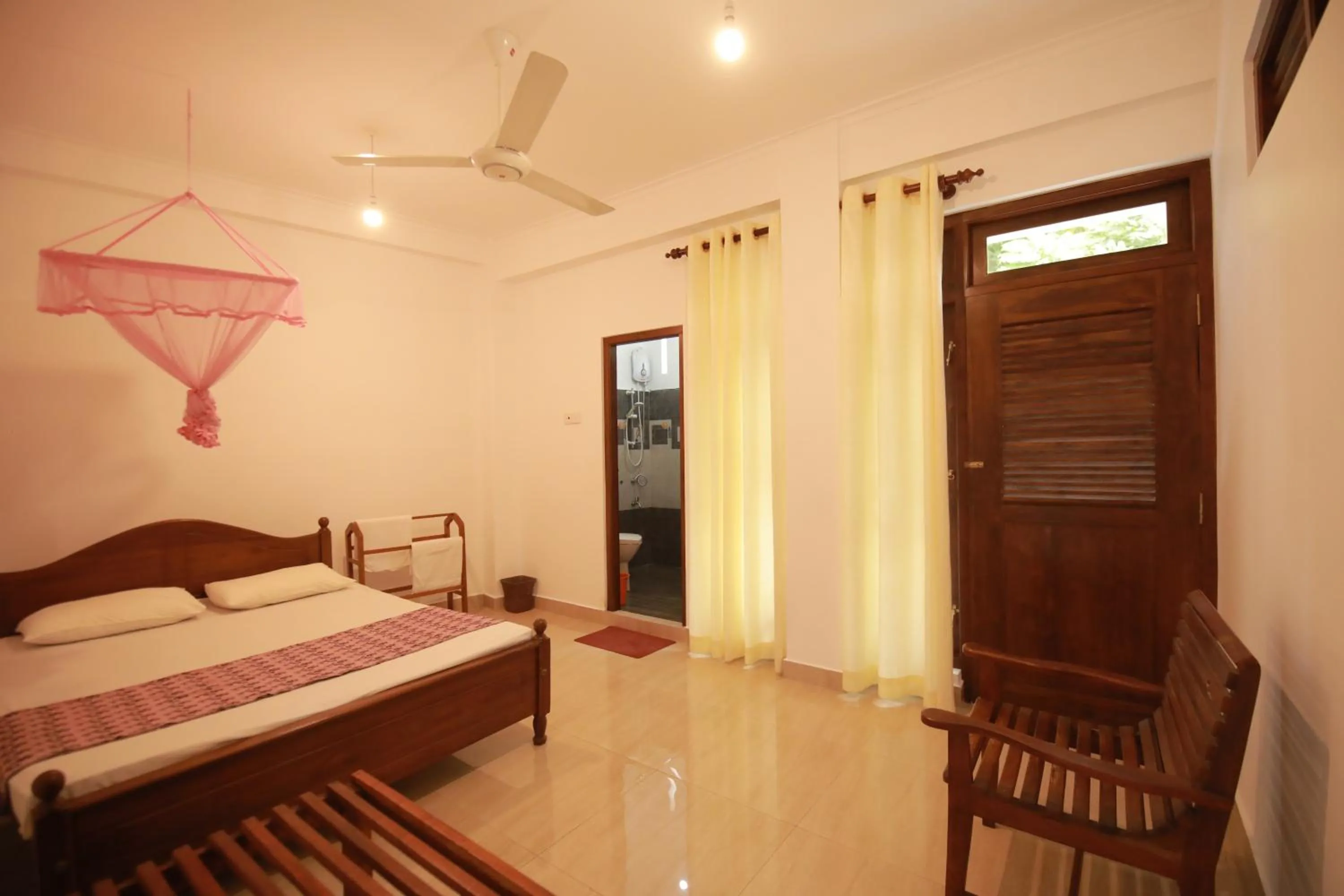 Bed in Renuka Inn