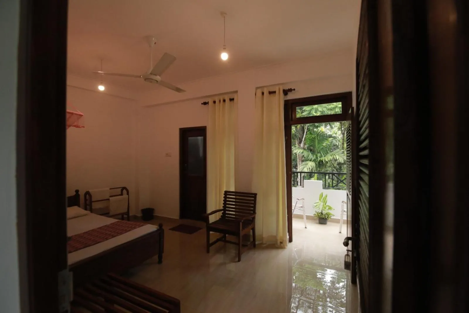 Bed in Renuka Inn