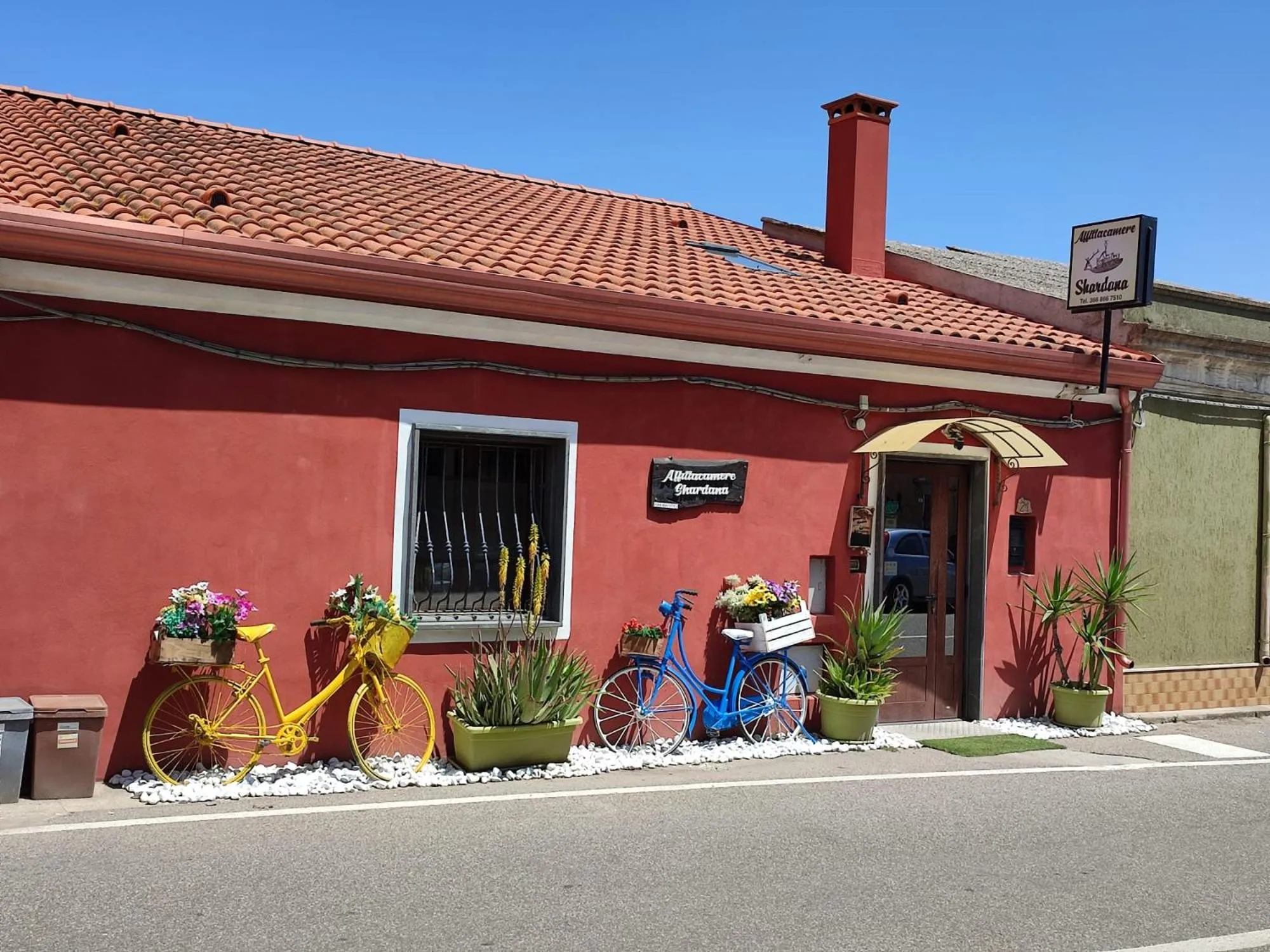 Property building in Affittacamere Shardana