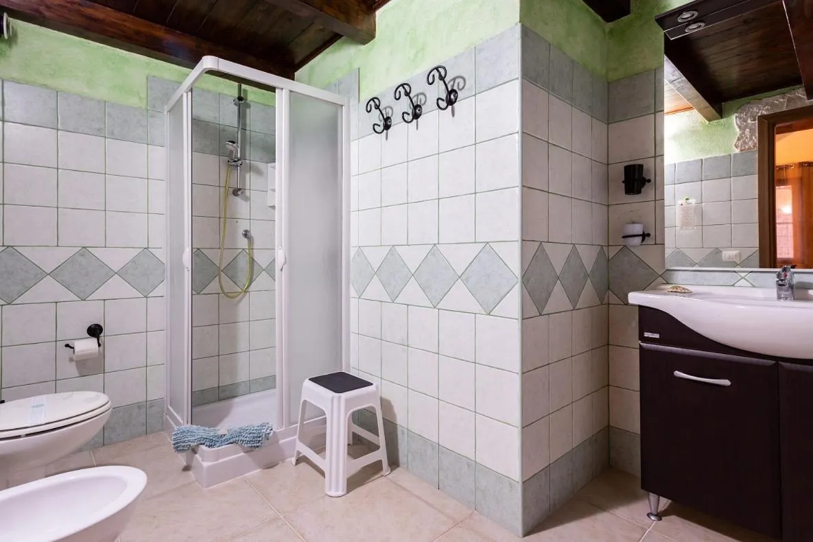 Shower in Affittacamere Shardana
