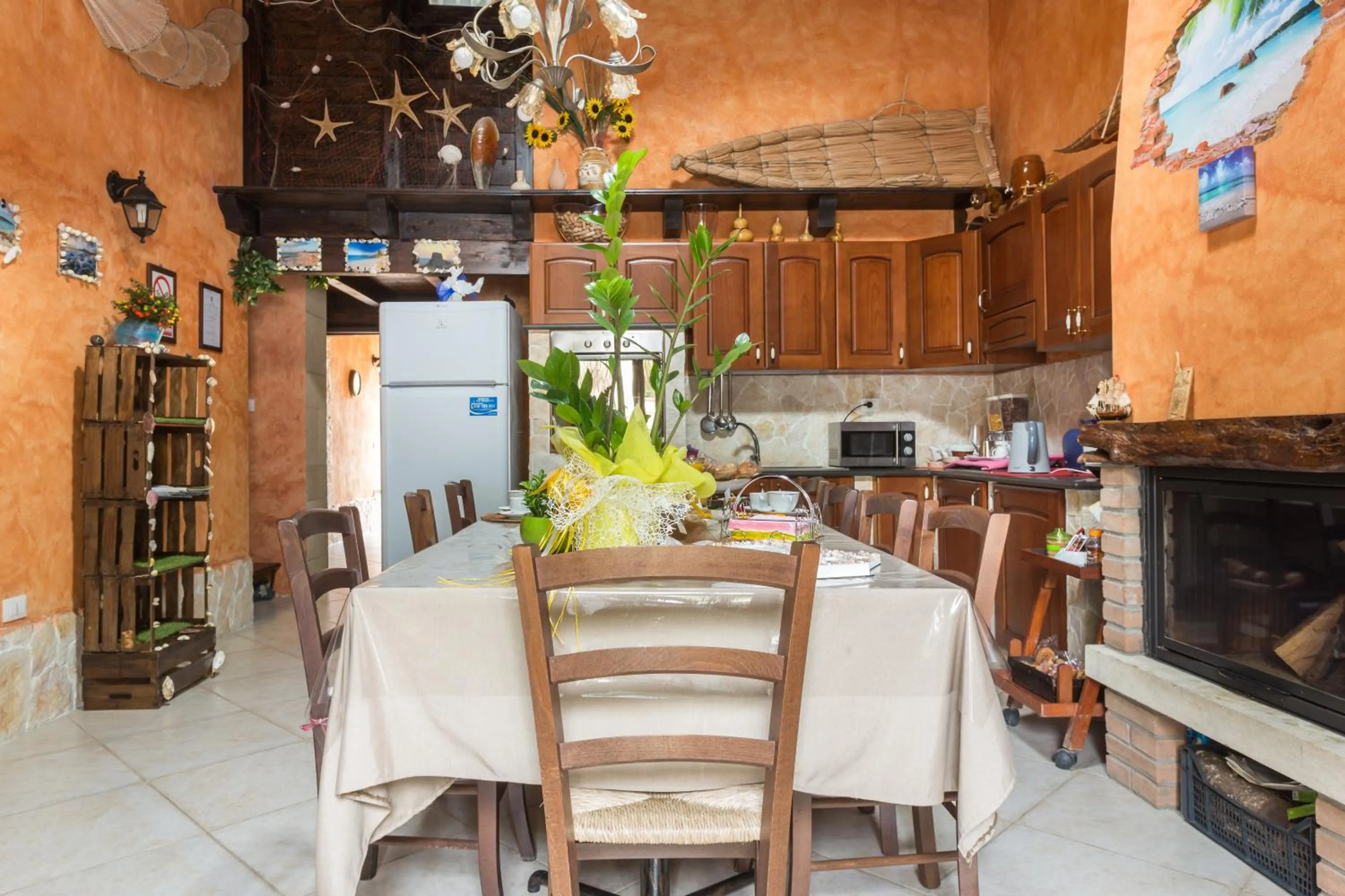 Communal lounge/ TV room in Affittacamere Shardana