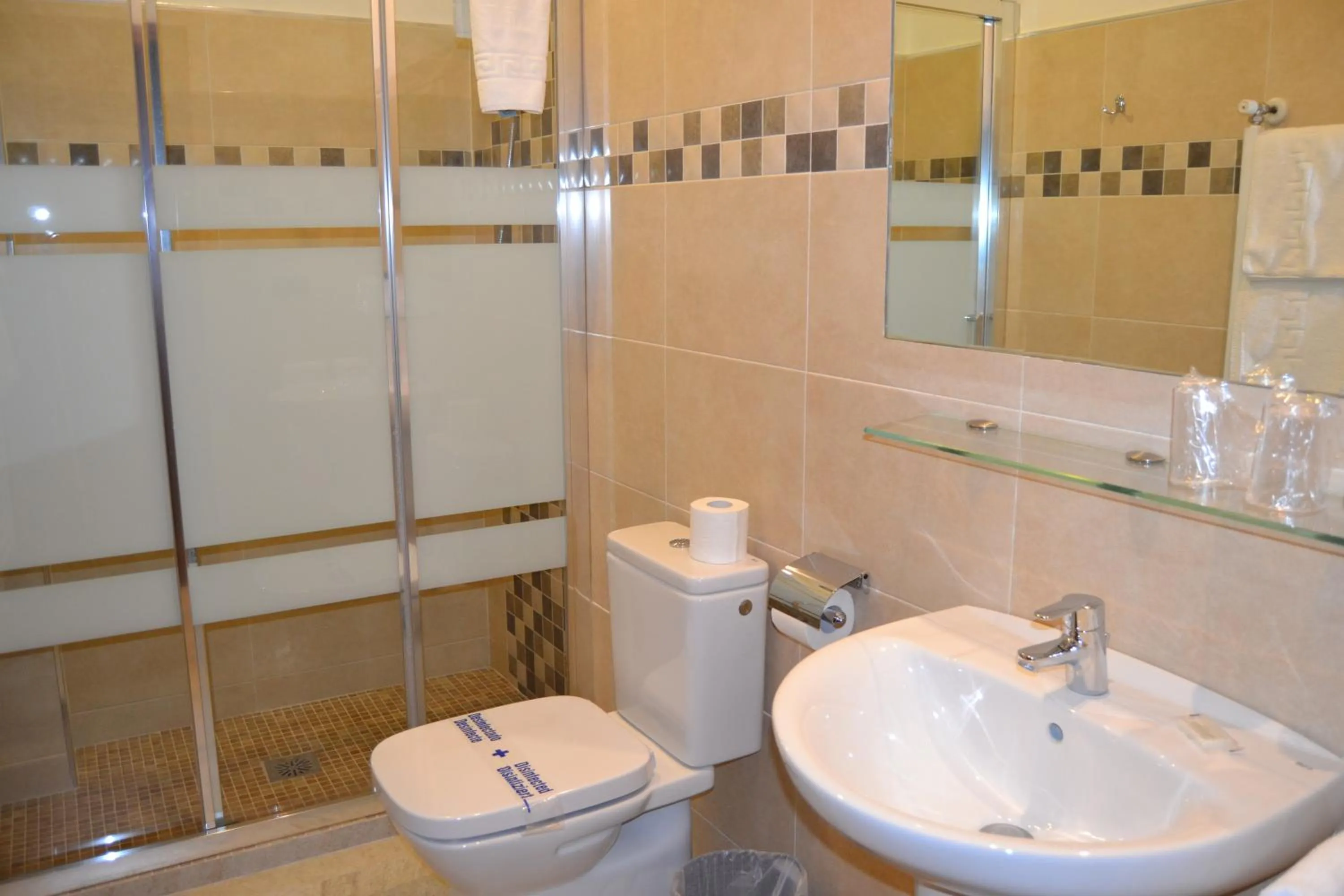 Bathroom in Hotel Sulayr
