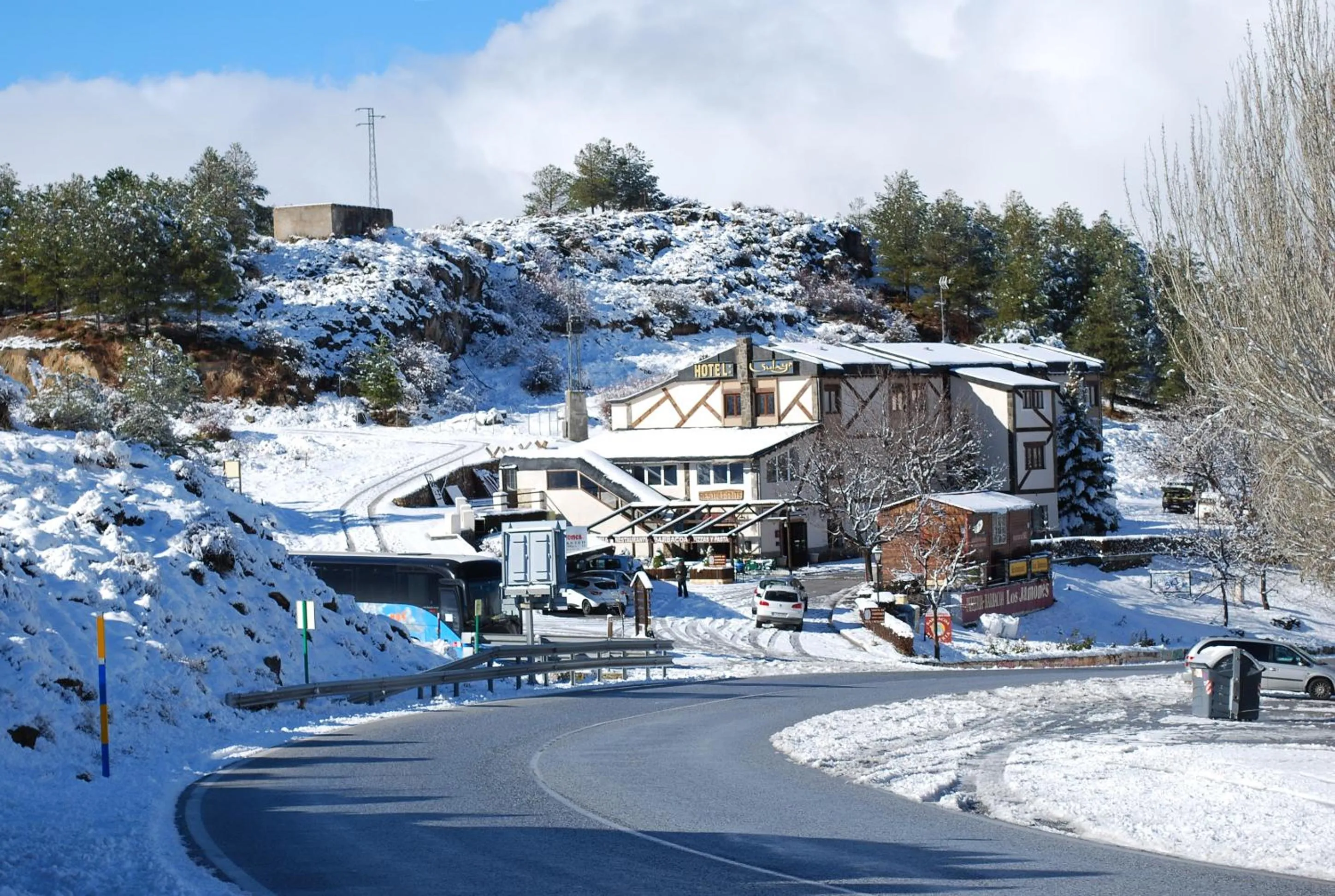Facade/entrance in Hotel Sulayr