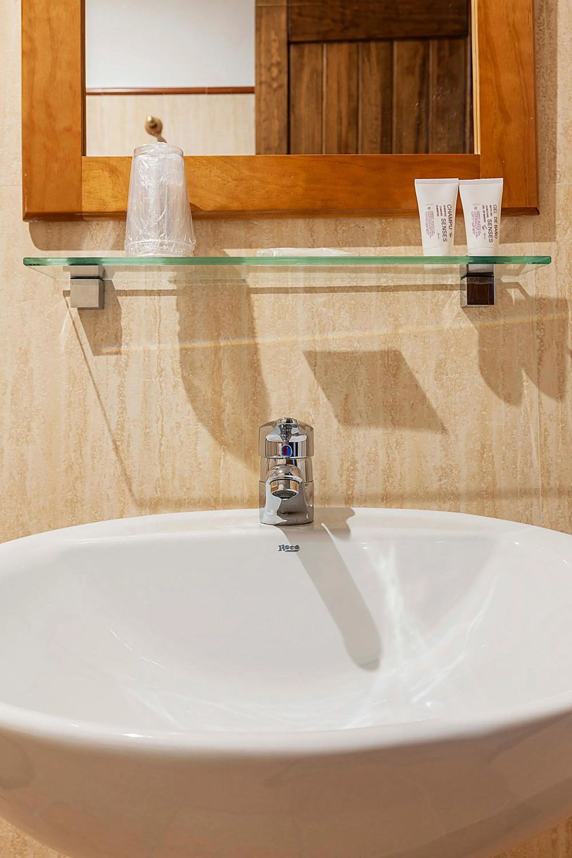 Bathroom in Hotel Sulayr