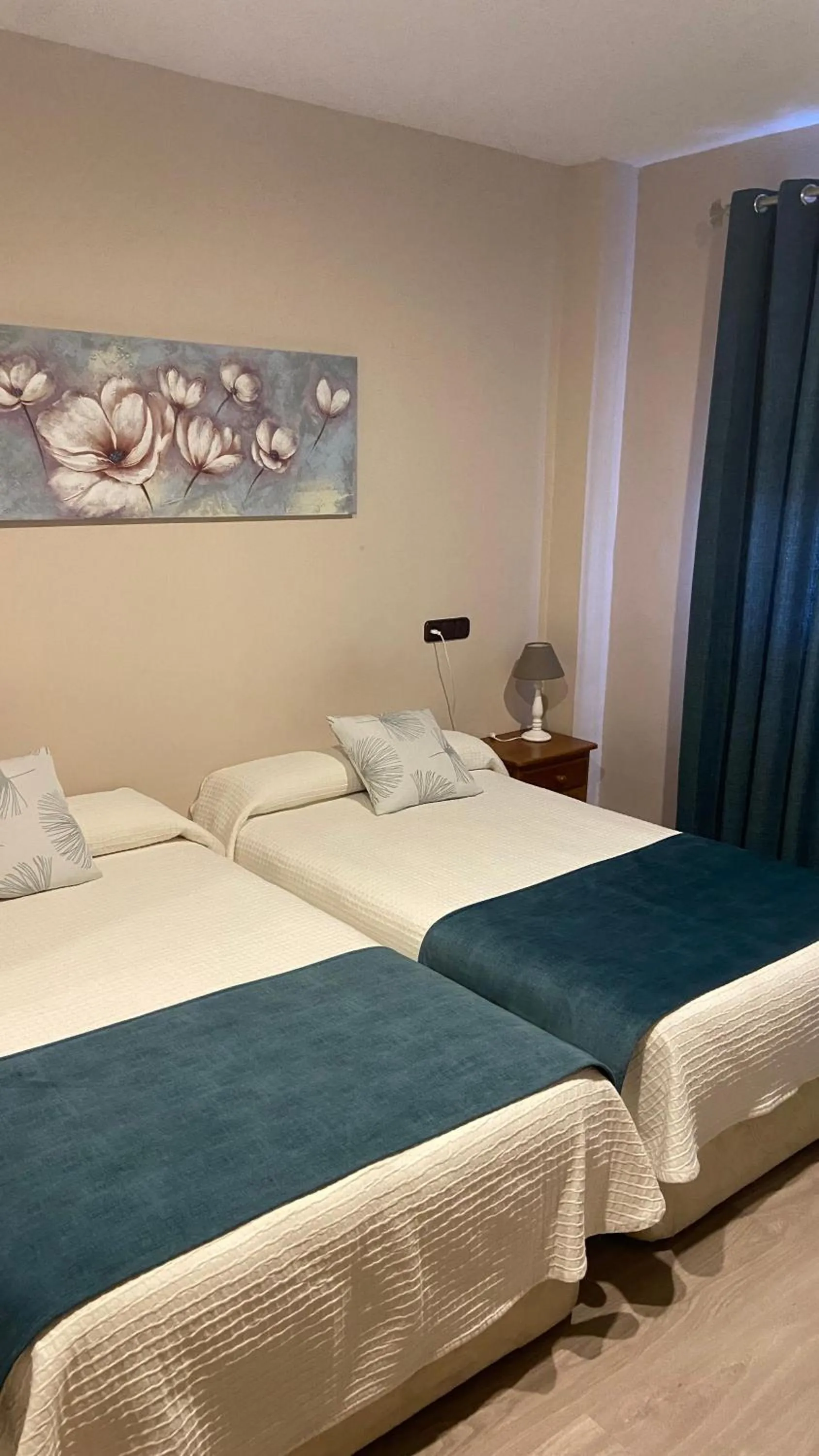 Bed in Hotel Sulayr