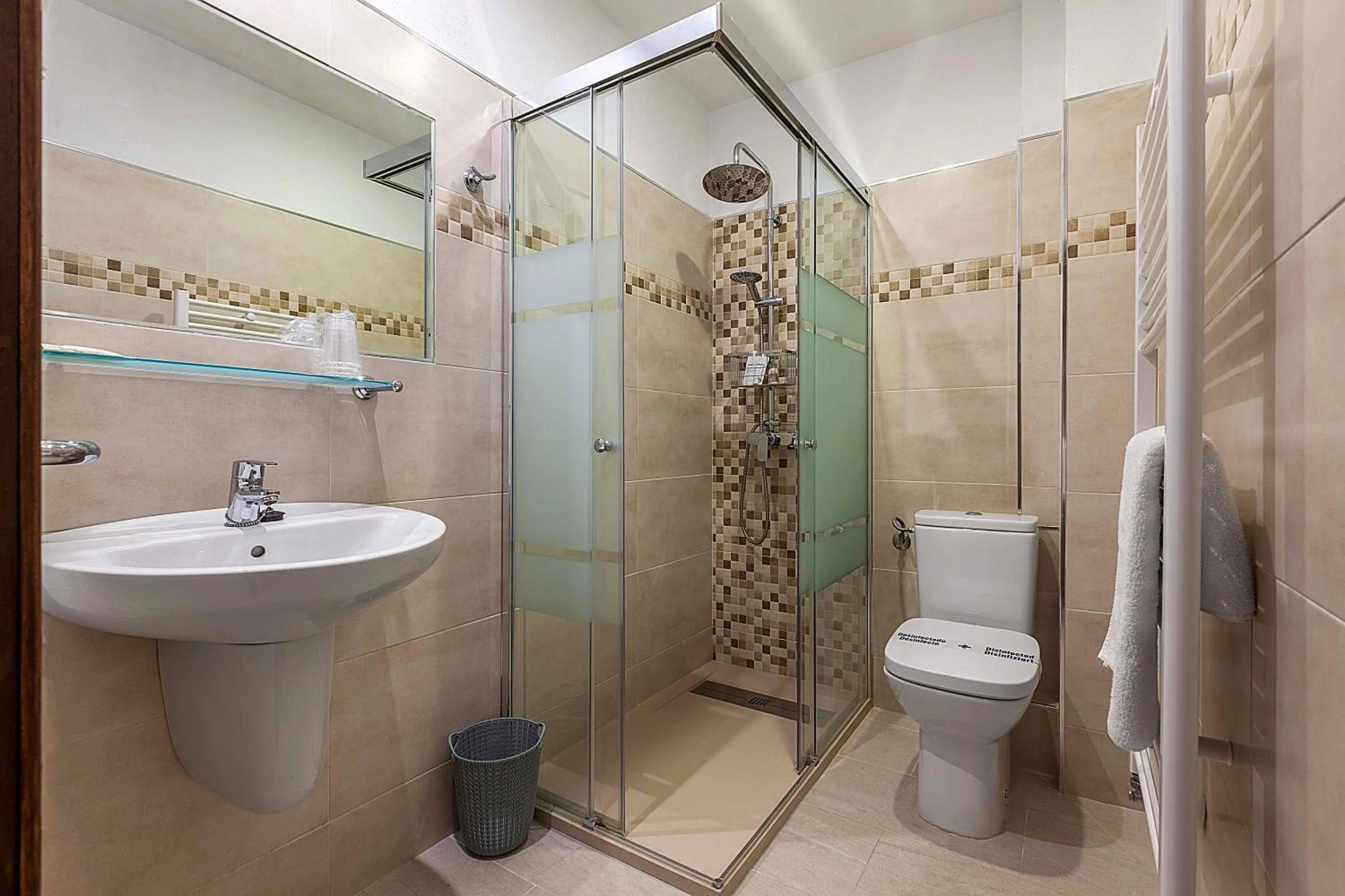 Bathroom in Hotel Sulayr