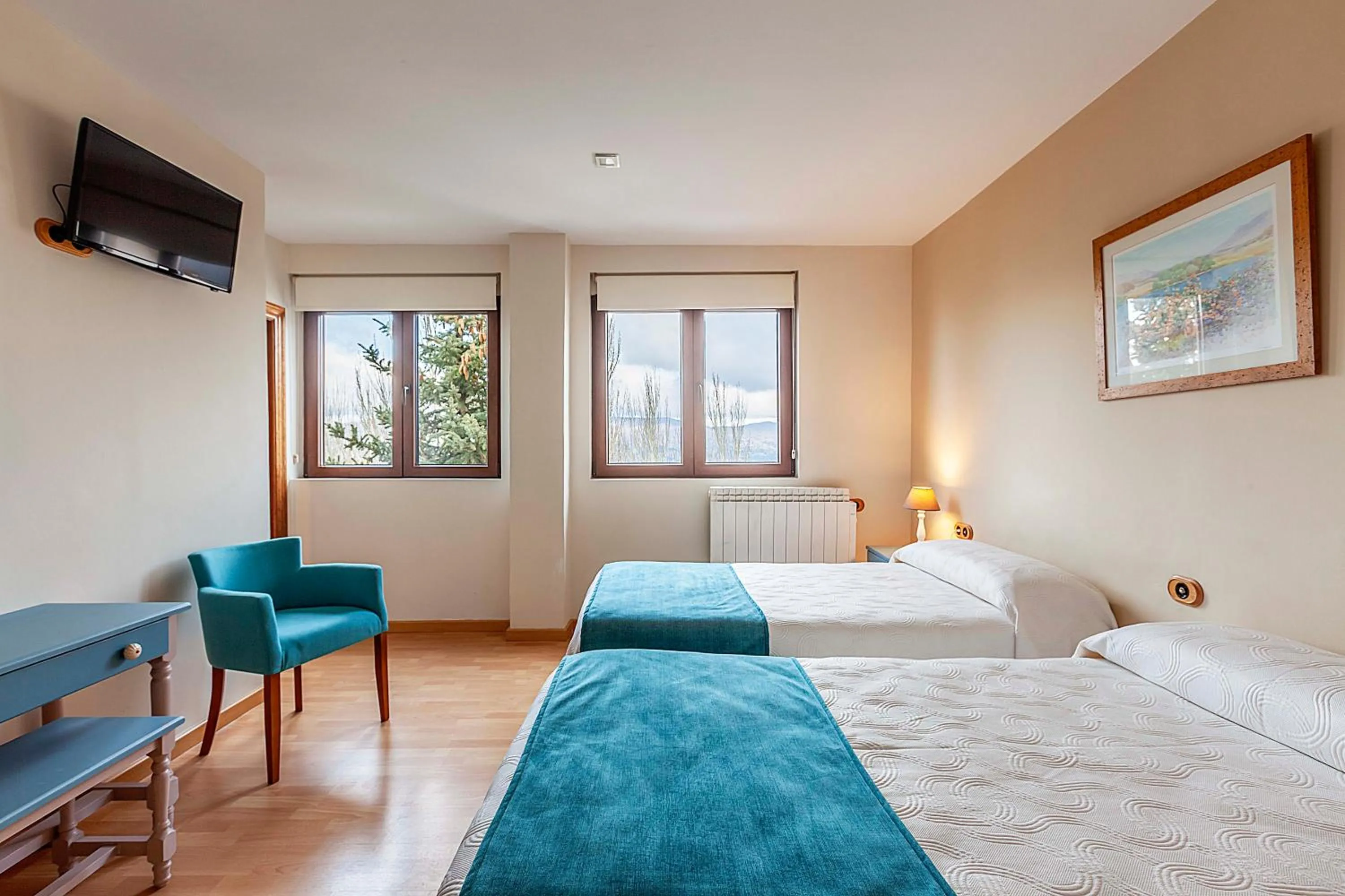 Photo of the whole room in Hotel Sulayr