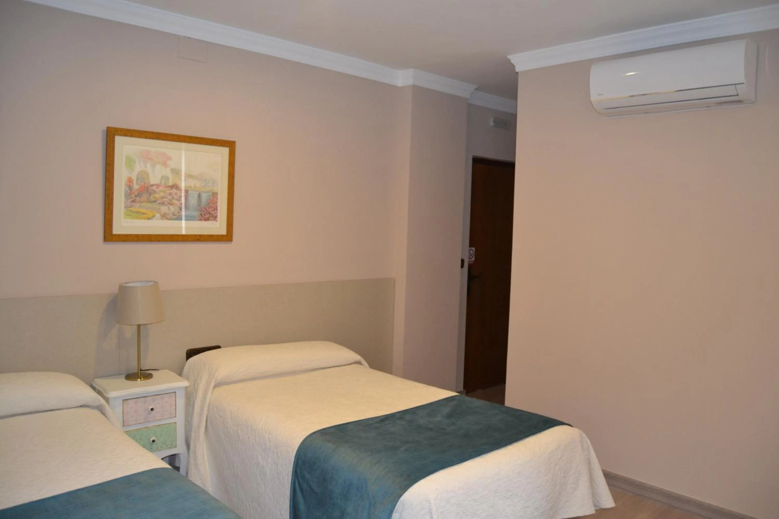 Bedroom in Hotel Sulayr