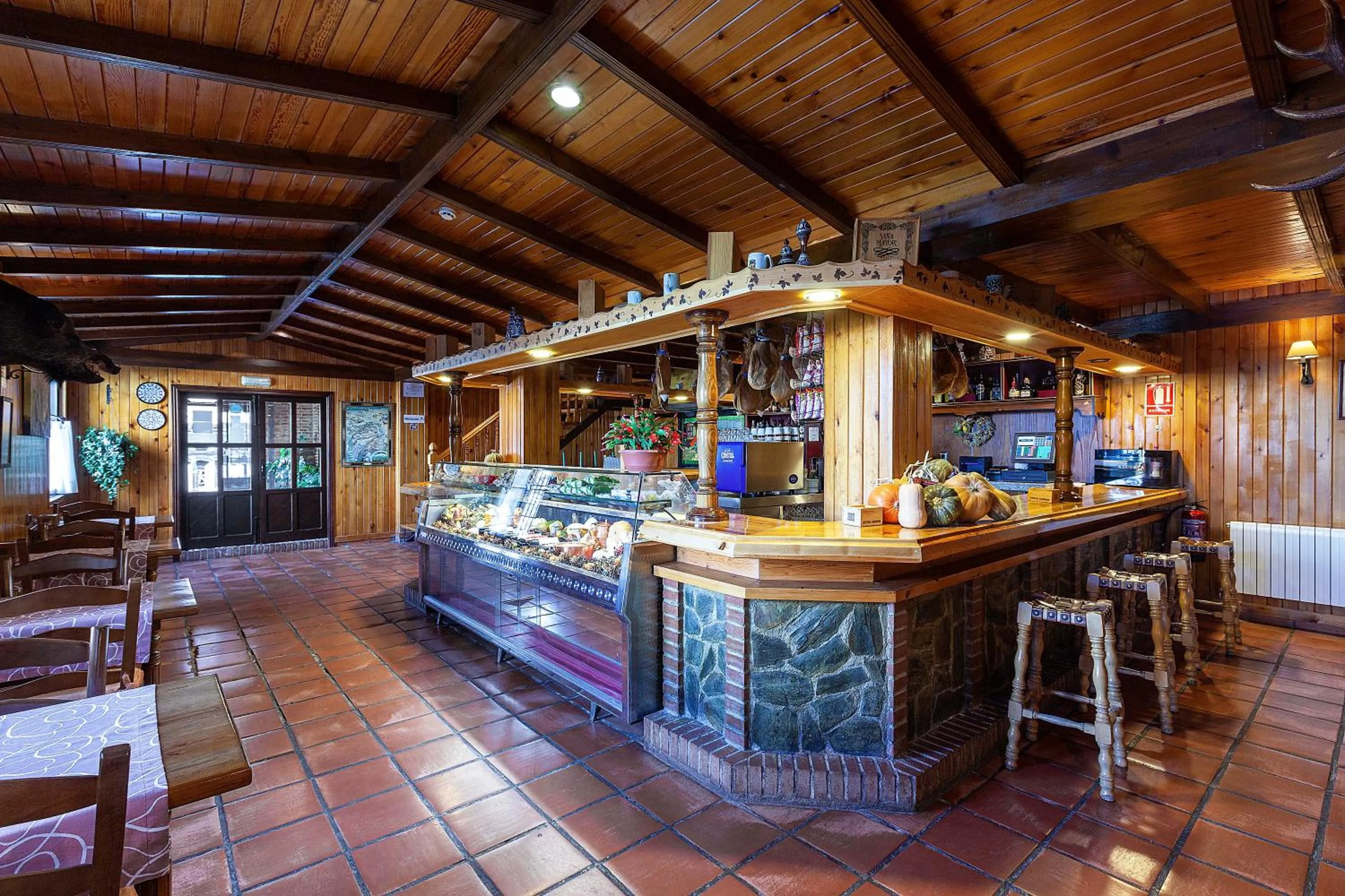 Lounge or bar in Hotel Sulayr