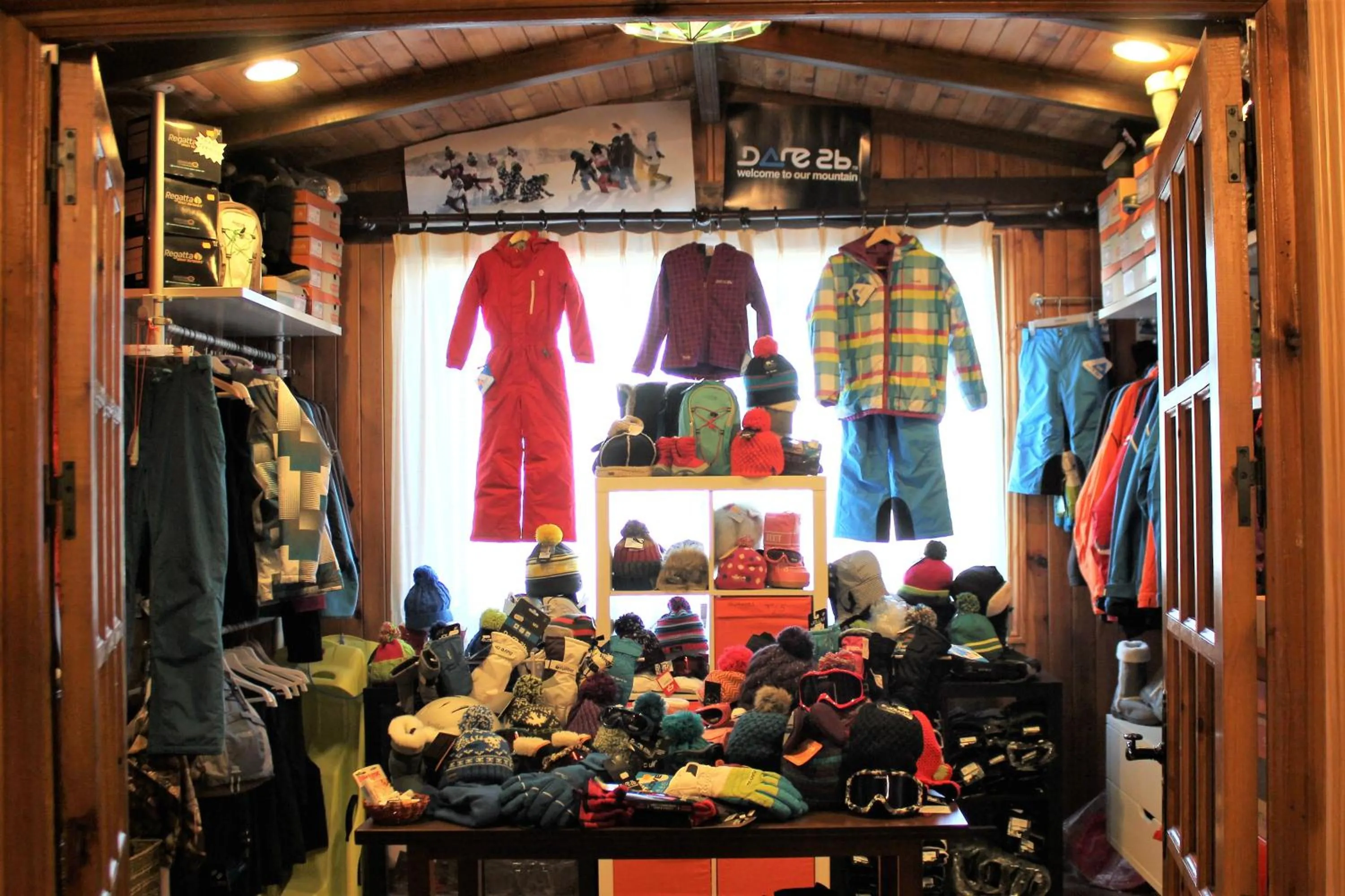 On-site shops in Hotel Sulayr