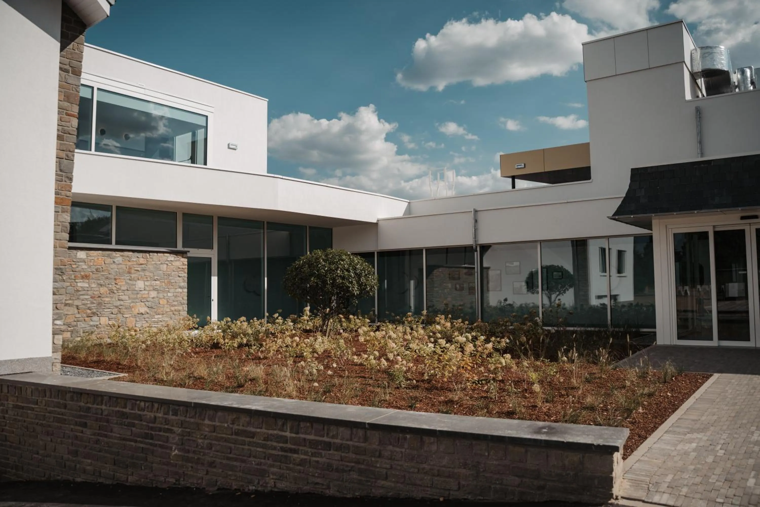 Facade/entrance in Roannay - Francorchamps