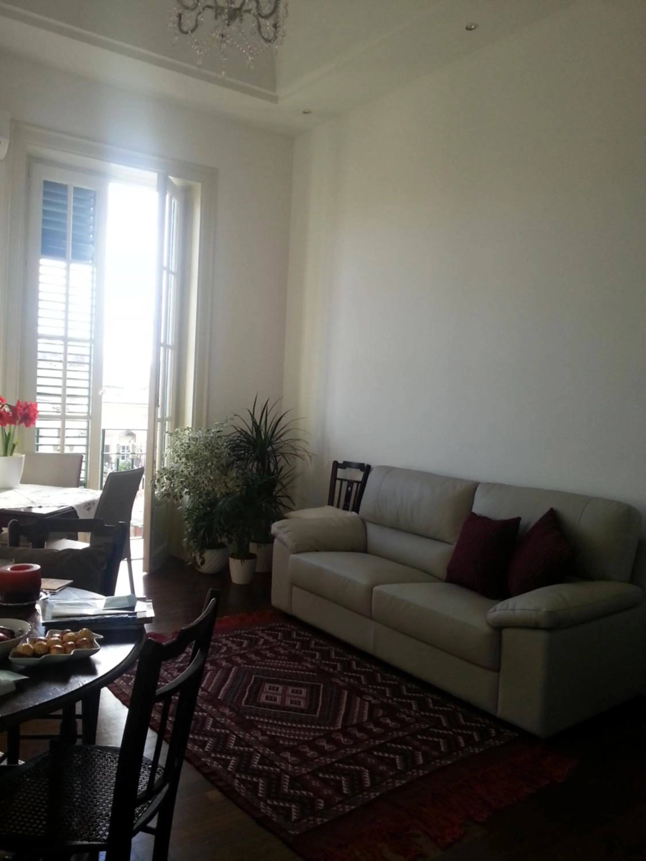 Communal lounge/ TV room in Ai Lattarini House