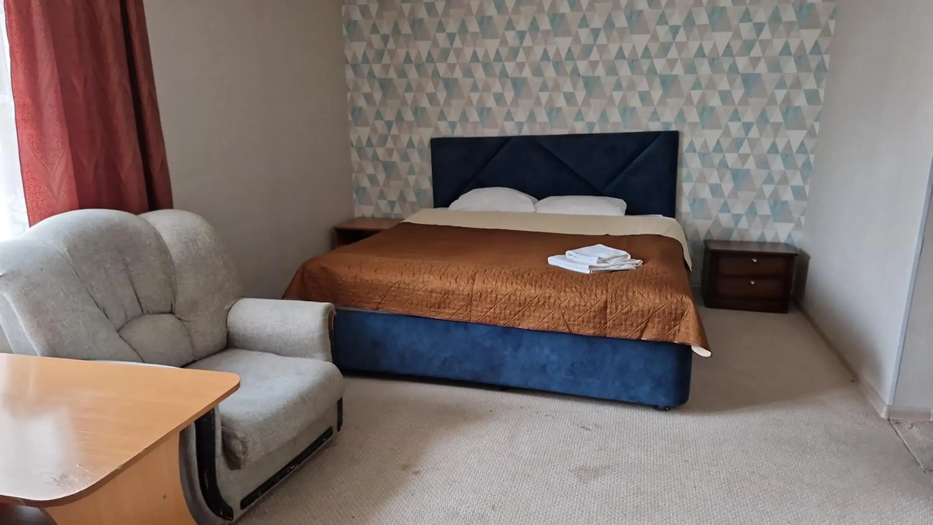 Budget Double Room - single occupancy in Victoria Hotel Budget Double Room - single occupancy in Victoria Hotel