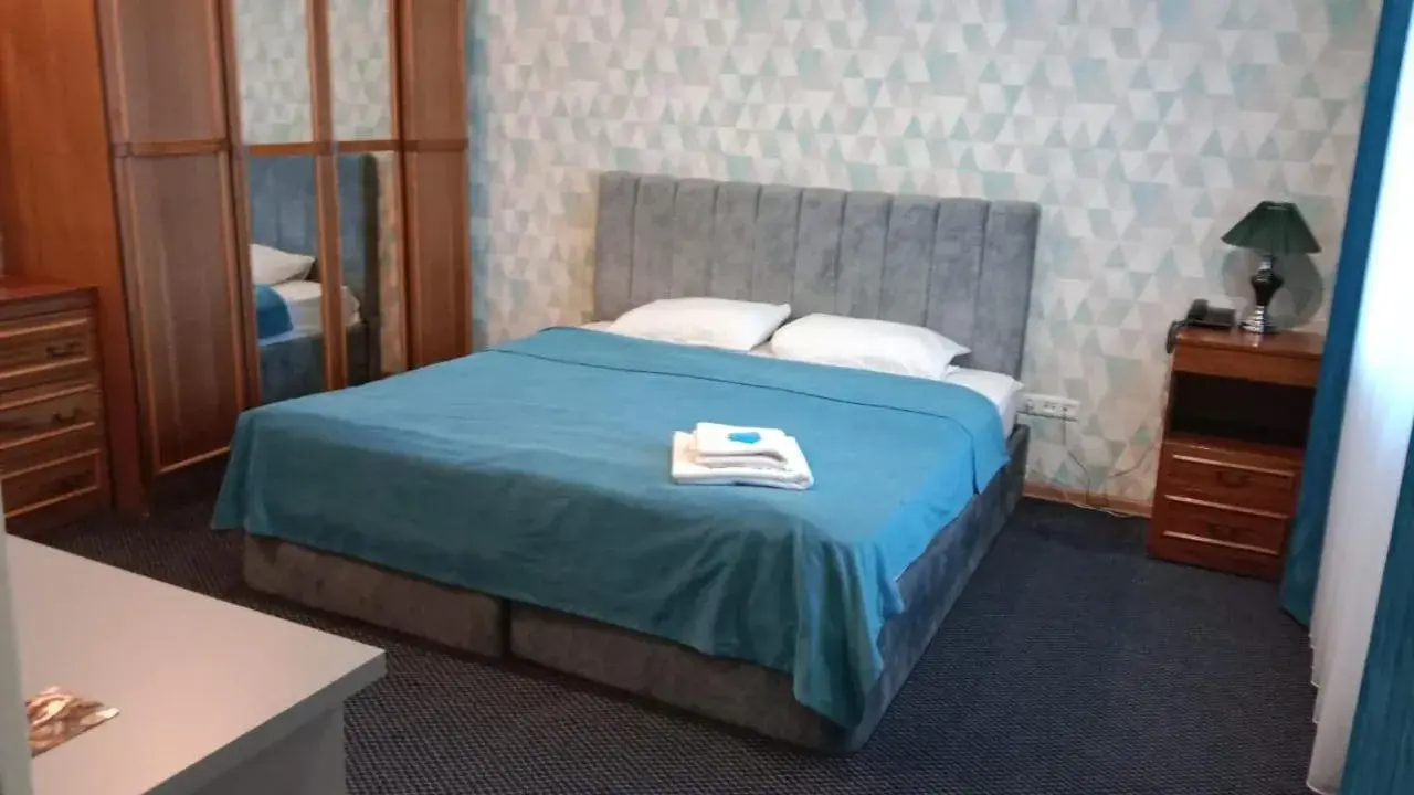 Suite - single occupancy in Victoria Hotel Suite - single occupancy in Victoria Hotel