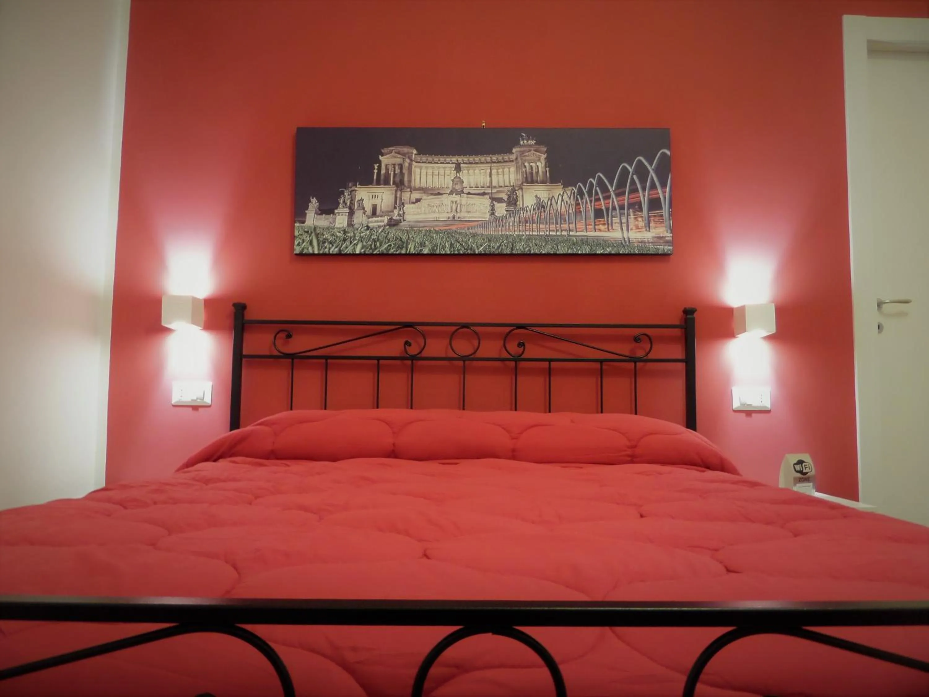 Photo of the whole room, Bed in 325 Rooms ai Fori