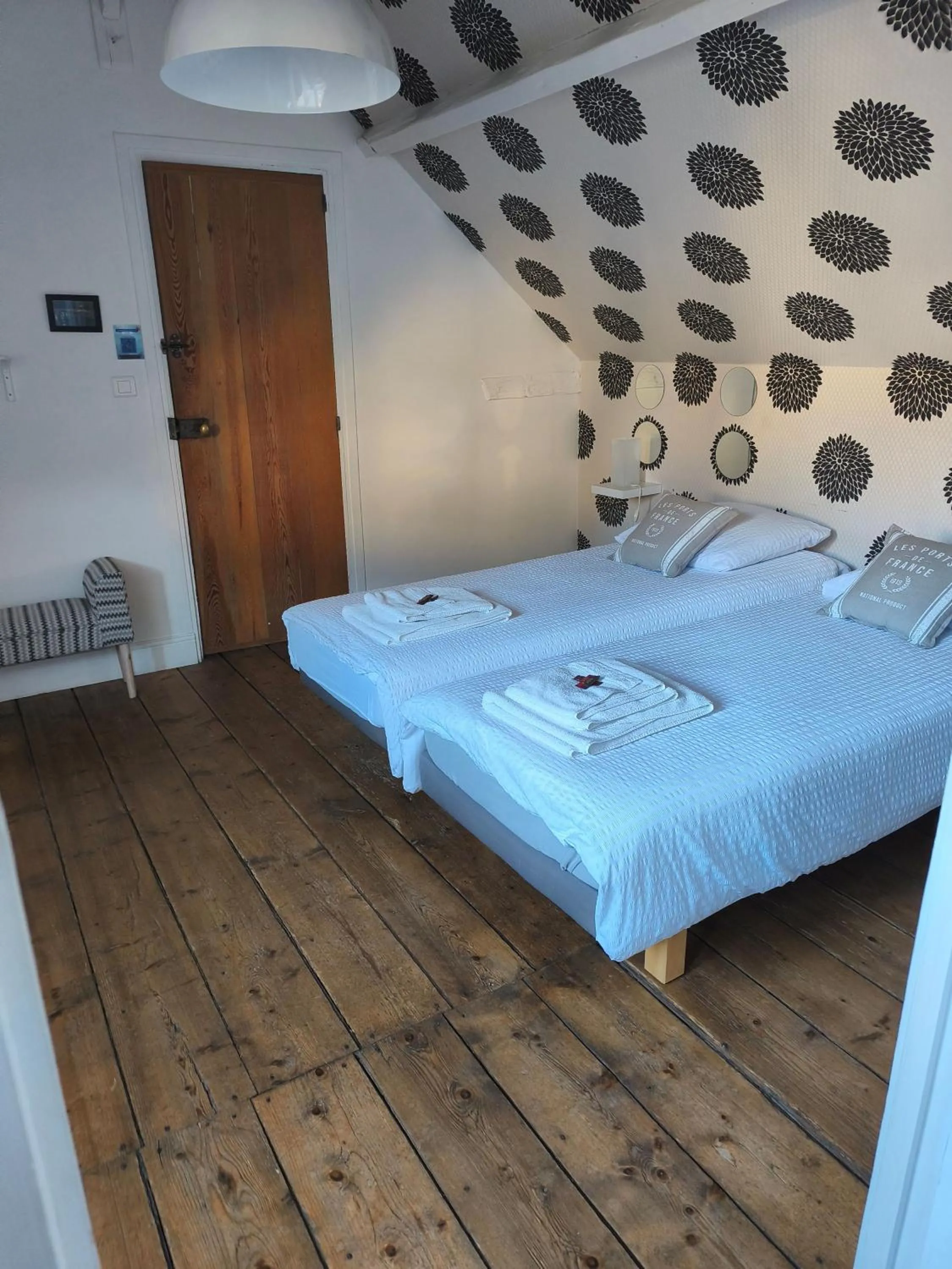 Bed in Chambres d'hôtes Atypik