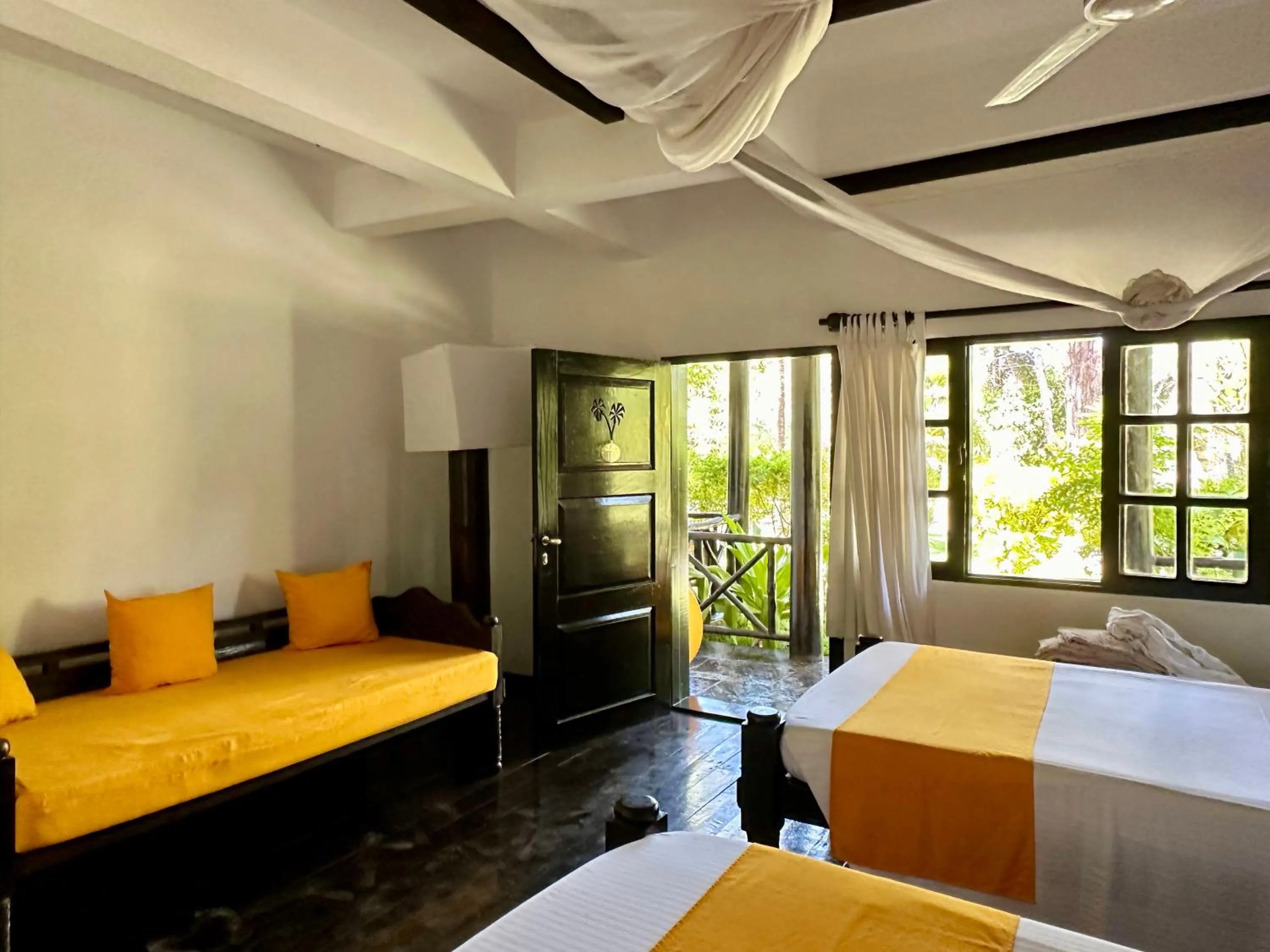 Bed in Blue Bay Village