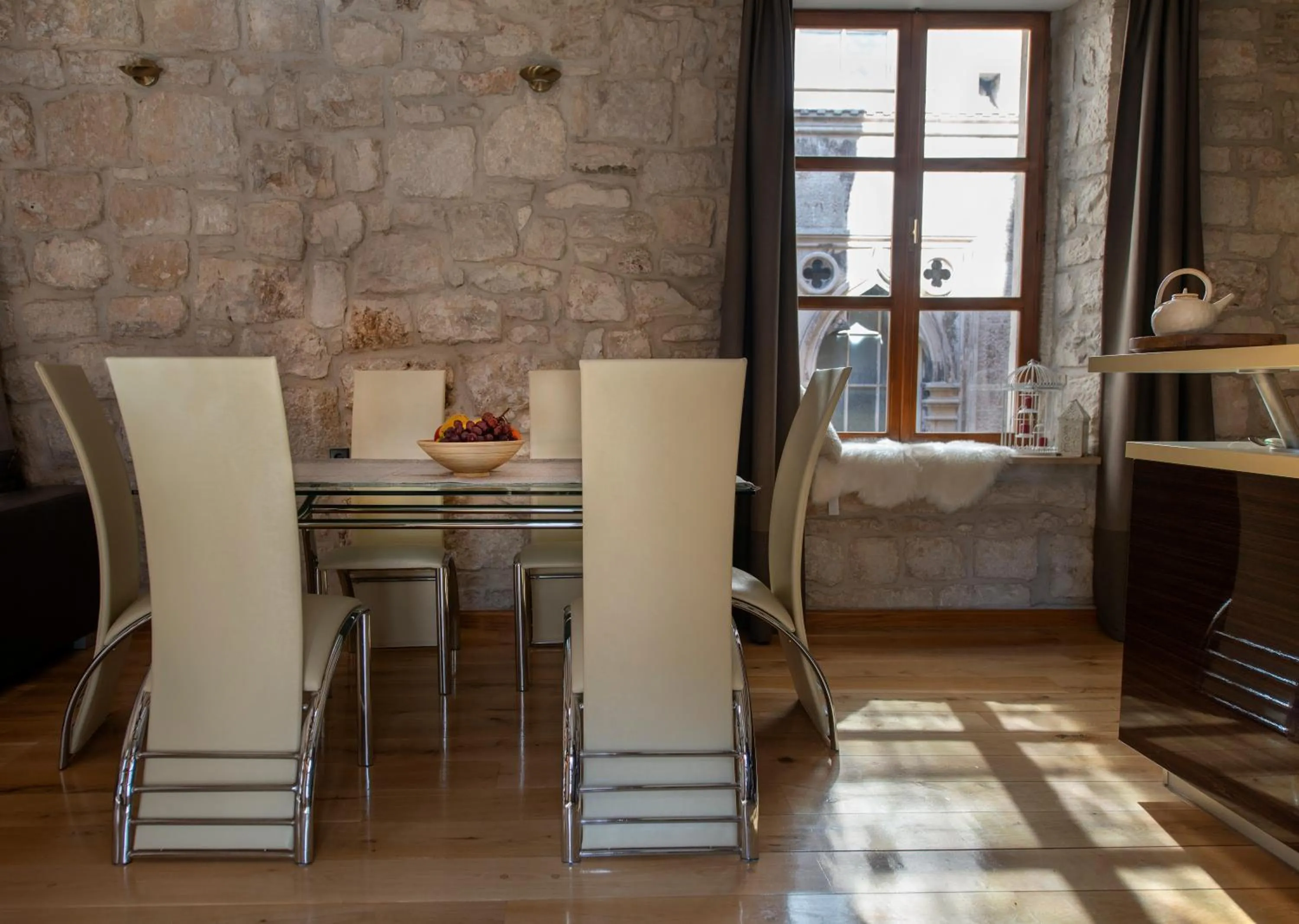 Dining area in Loft in Ismaelli Palace Korcula