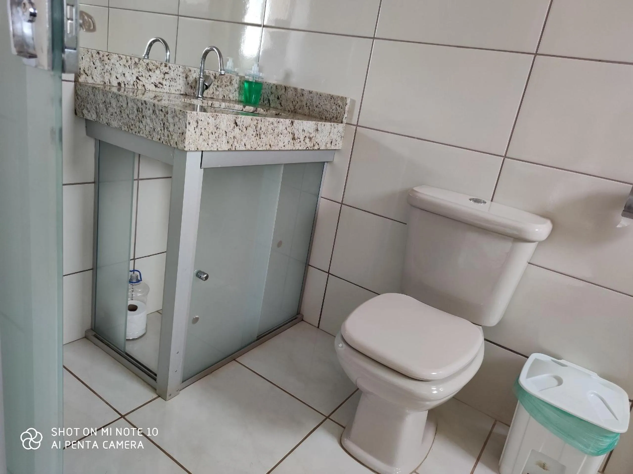 Toilet in Canastra Season