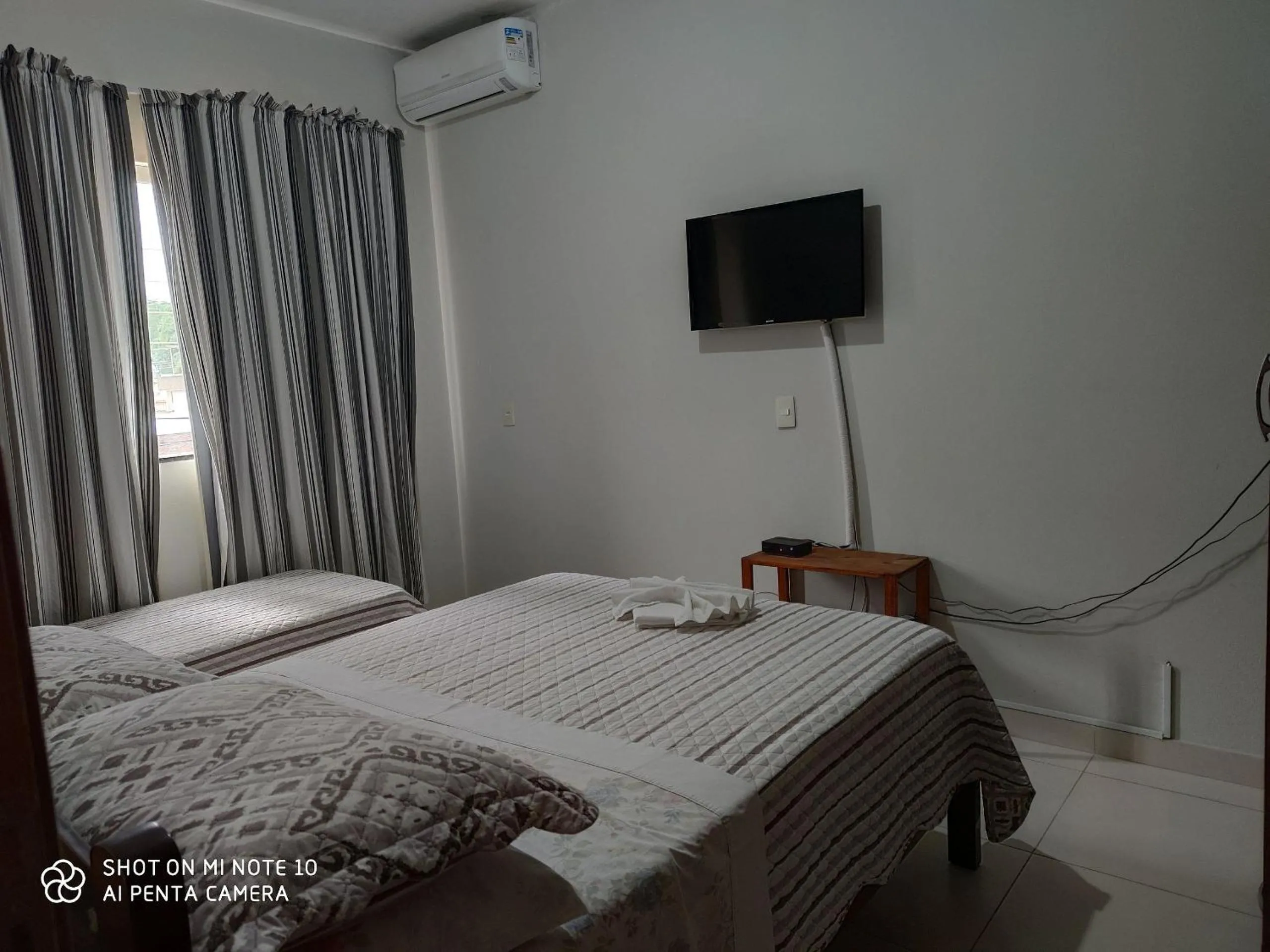 Bedroom, Bed in Canastra Season