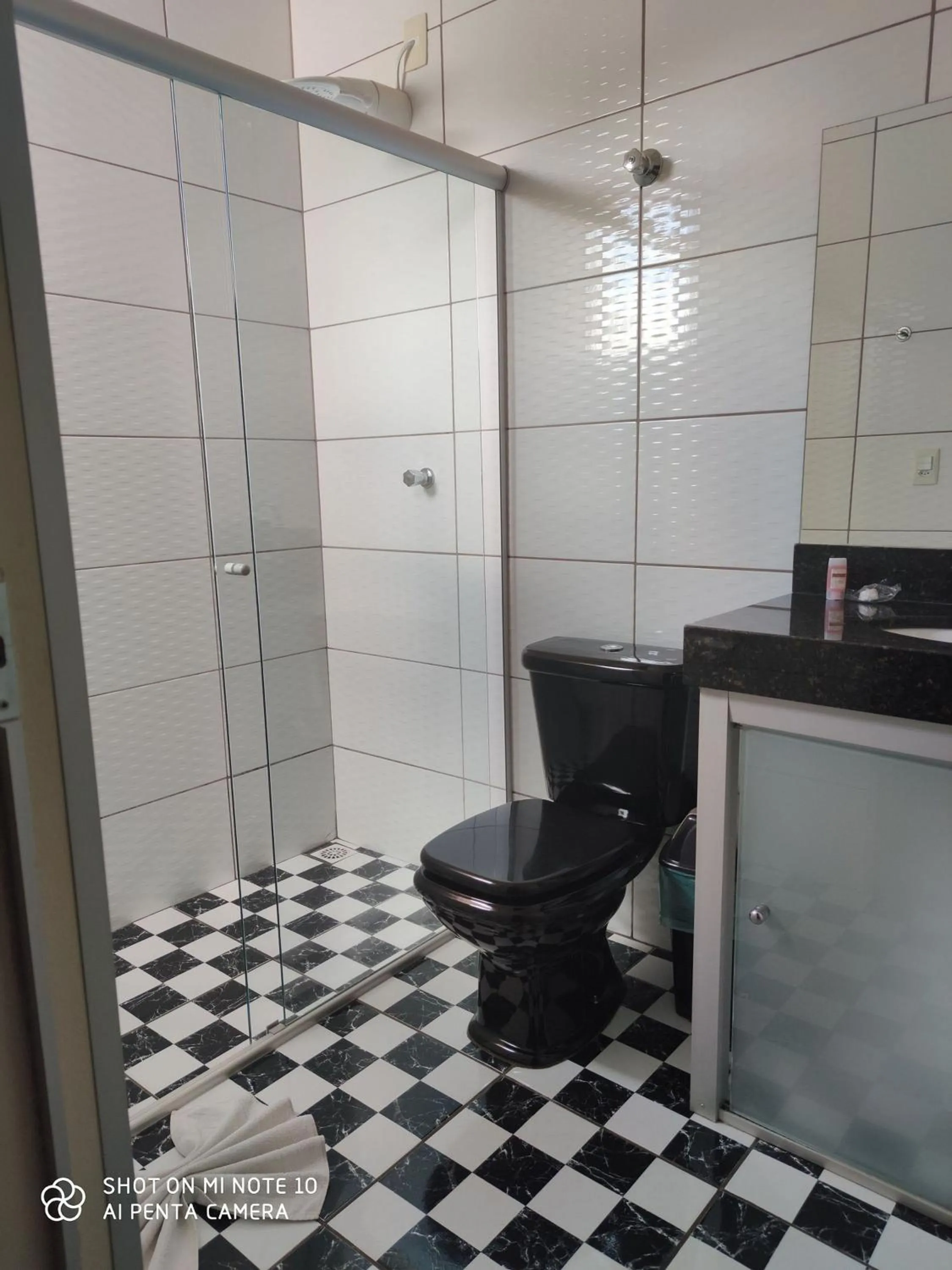 Toilet in Canastra Season