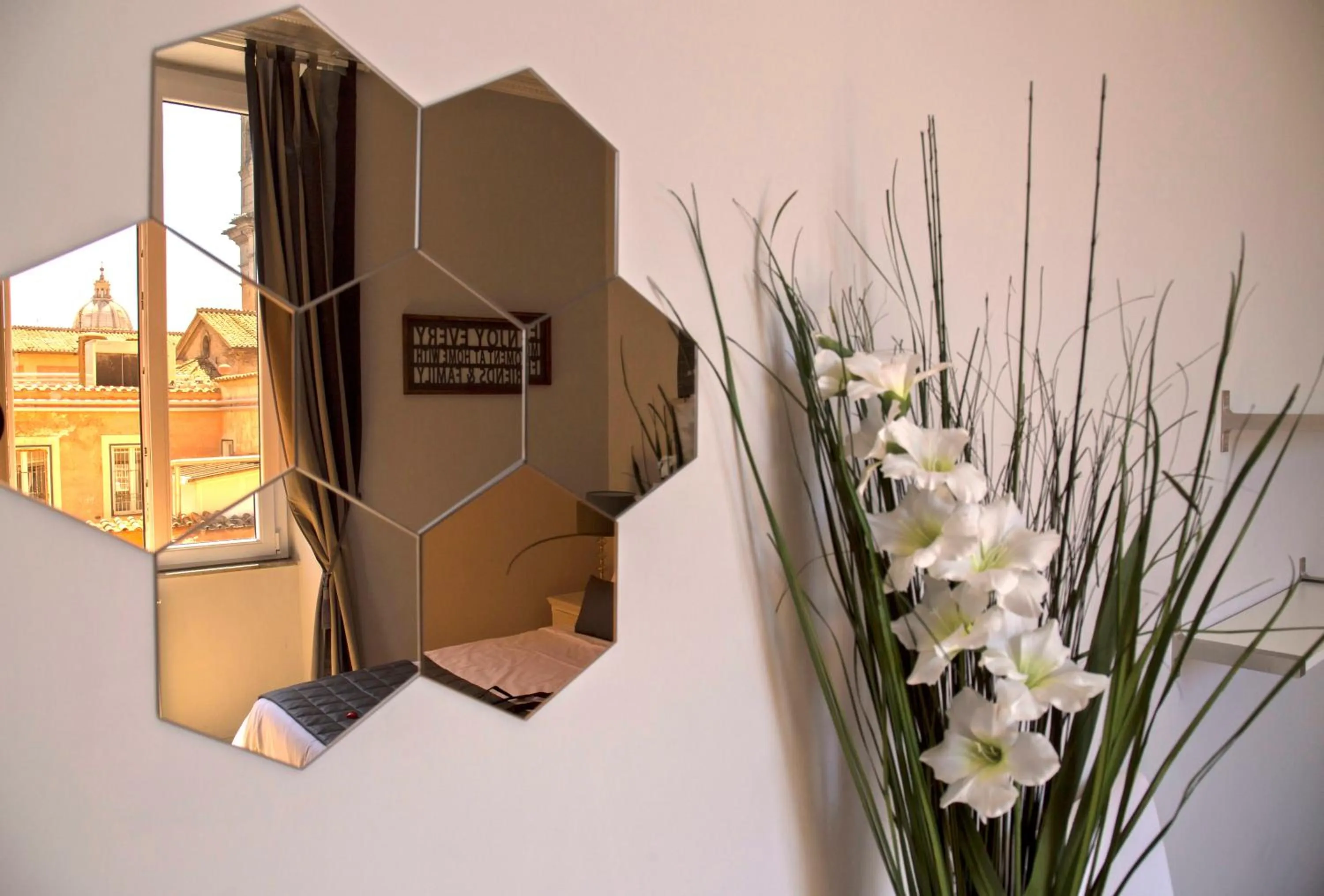 Decorative detail in Corso Experience